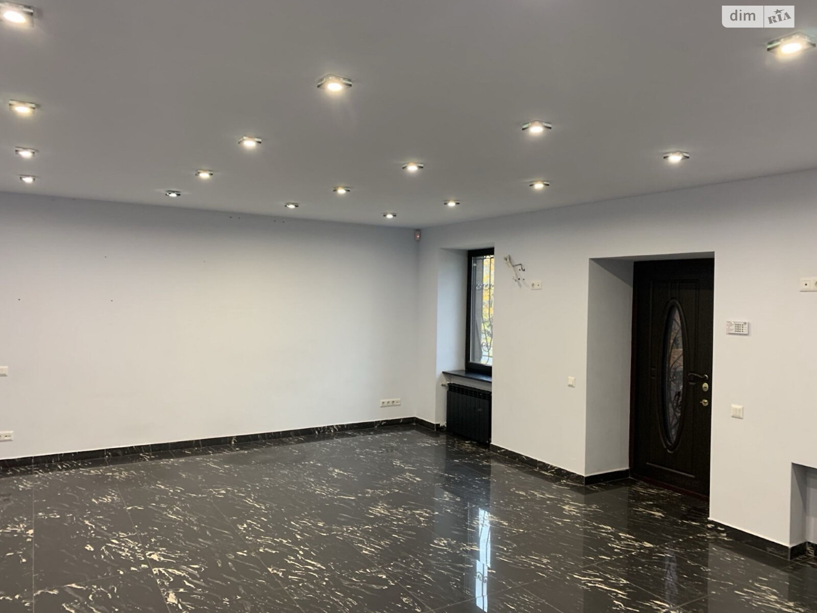 Комерційне приміщення в Києві, продаж по Григорія Чупринки (Чудновського) вулиця 8, район Соцмісто, ціна: 120 000 доларів за об’єкт фото 1 Комерційне приміщення в Києві, продаж по Григорія Чупринки (Чудновського) вулиця 8, район Соцмісто, ціна: 120 000 доларів за об’єкт фото 1