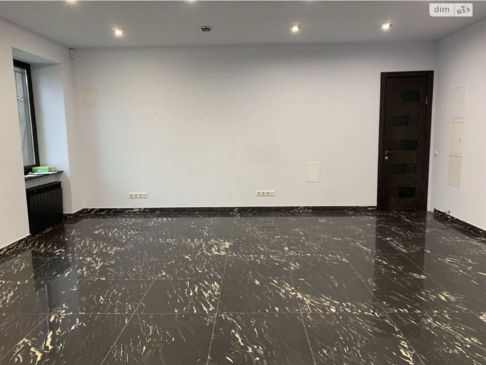 Комерційне приміщення в Києві, продаж по Григорія Чупринки (Чудновського) вулиця 8, район Соцмісто, ціна: 120 000 доларів за об’єкт фото 1 Комерційне приміщення в Києві, продаж по Григорія Чупринки (Чудновського) вулиця 8, район Соцмісто, ціна: 120 000 доларів за об’єкт фото 1