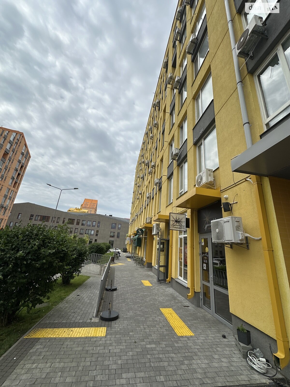 Коммерческое помещение в Киеве, продажа по Мартовская улица 12, район Соцгород, цена: 219 999 долларов за объект фото 1 Коммерческое помещение в Киеве, продажа по Мартовская улица 12, район Соцгород, цена: 219 999 долларов за объект фото 1