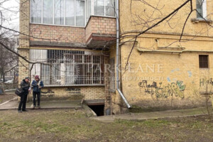 Комерційне приміщення в Києві, продаж по Рейтарська вулиця 32, район Старий Київ, ціна: 75 000 доларів за об’єкт фото 2 Комерційне приміщення в Києві, продаж по Рейтарська вулиця 32, район Старий Київ, ціна: 75 000 доларів за об’єкт фото 2