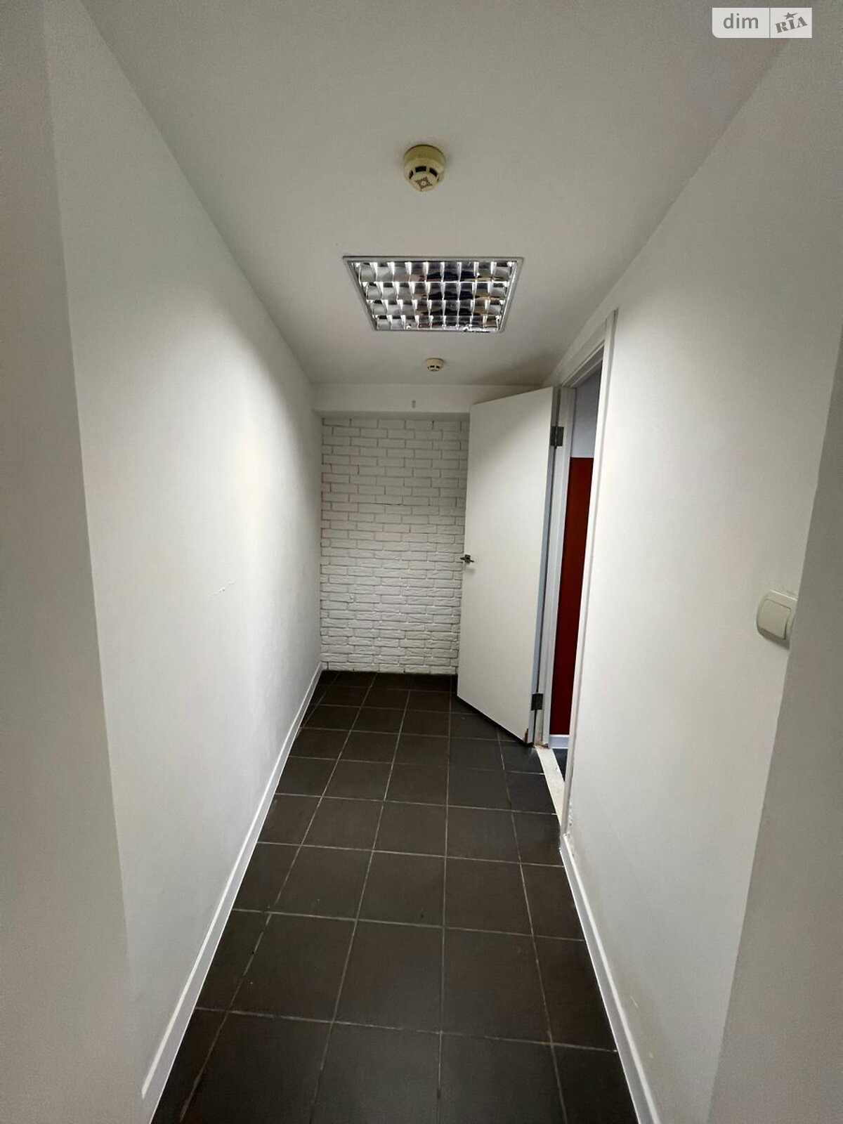 Коммерческое помещение в Киеве, продажа по Софиевская улица 25, район Старый Киев, цена: 280 000 долларов за объект фото 1 Коммерческое помещение в Киеве, продажа по Софиевская улица 25, район Старый Киев, цена: 280 000 долларов за объект фото 1