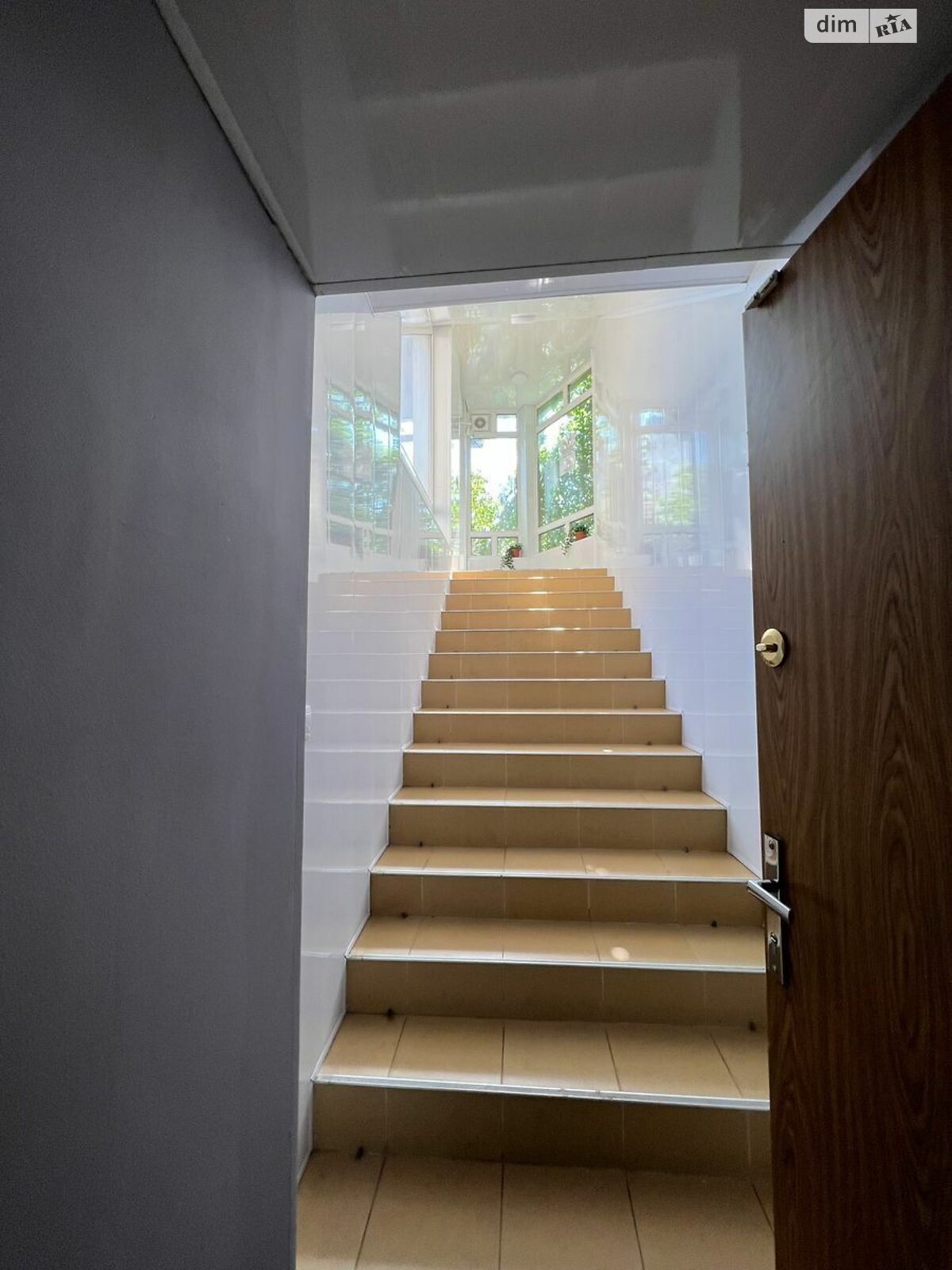 Коммерческое помещение в Киеве, продажа по Софиевская улица 25, район Старый Киев, цена: 280 000 долларов за объект фото 1 Коммерческое помещение в Киеве, продажа по Софиевская улица 25, район Старый Киев, цена: 280 000 долларов за объект фото 1