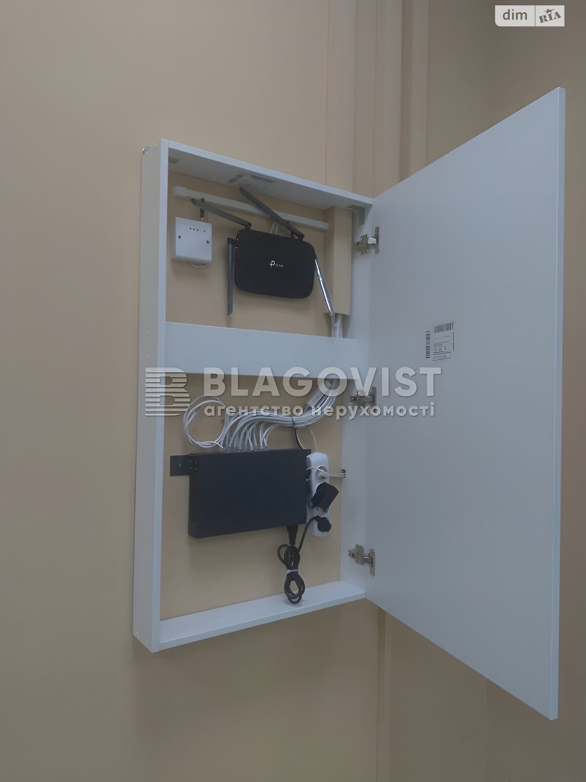 Комерційне приміщення в Києві, продаж по Ризька вулиця 73Г, район Сирець, ціна: 118 000 доларів за об’єкт фото 1 Комерційне приміщення в Києві, продаж по Ризька вулиця 73Г, район Сирець, ціна: 118 000 доларів за об’єкт фото 1