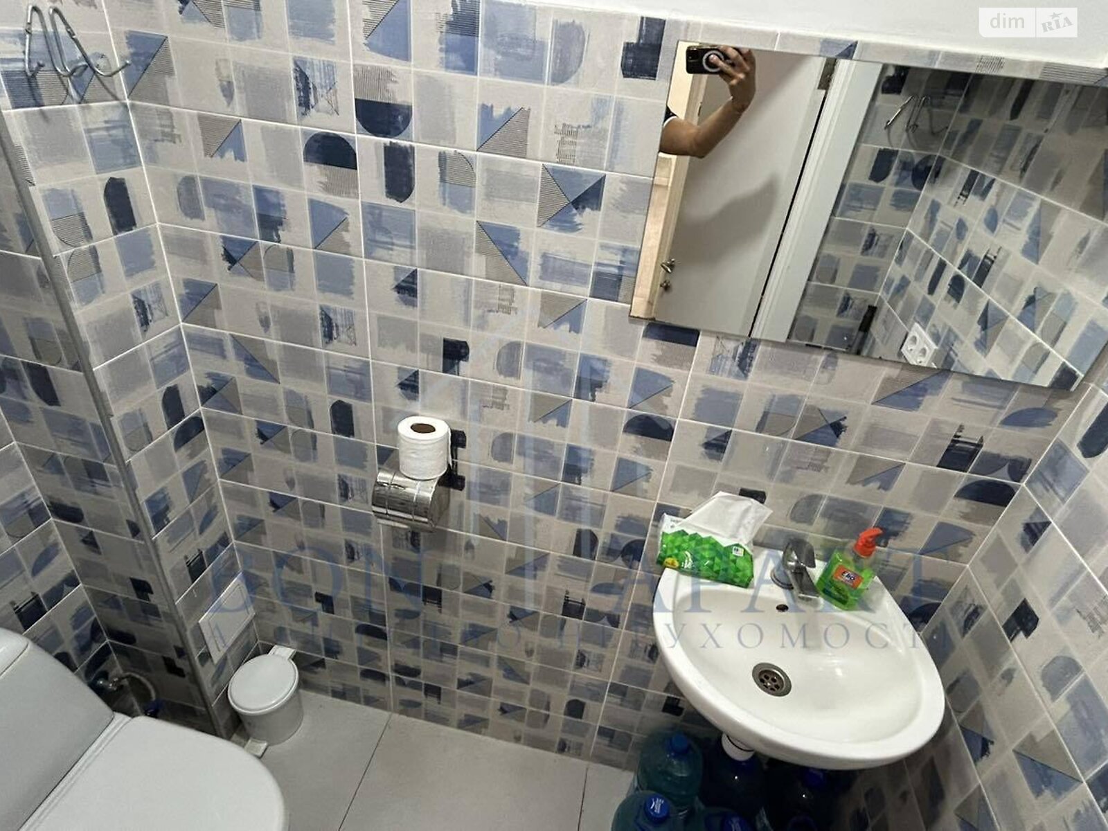 Коммерческое помещение в Киеве, продажа по Глубочицкая улица 13/7, район Татарка, цена: 72 100 долларов за объект фото 1 Коммерческое помещение в Киеве, продажа по Глубочицкая улица 13/7, район Татарка, цена: 72 100 долларов за объект фото 1