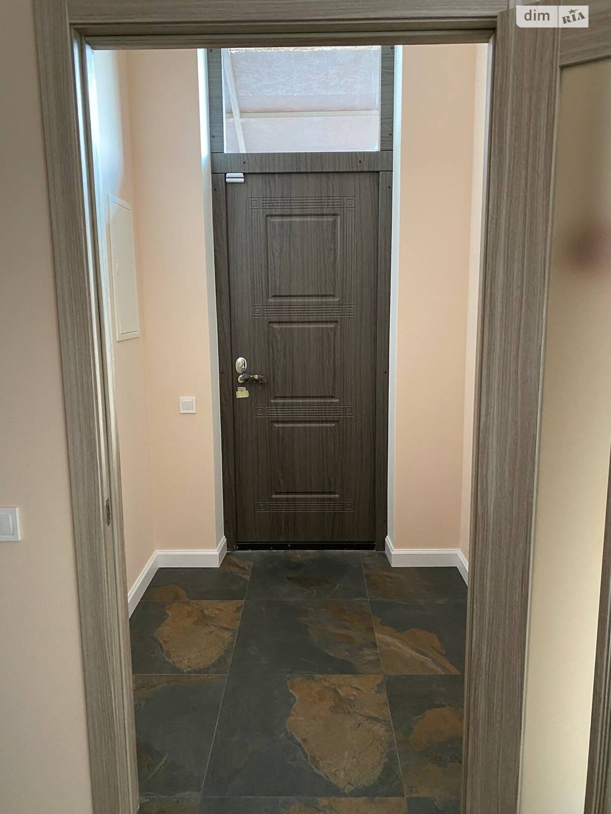 Комерційне приміщення в Києві, продаж по Академіка Глушкова проспект 9Д, район Теремки-2, ціна: 135 000 доларів за об’єкт фото 1 Комерційне приміщення в Києві, продаж по Академіка Глушкова проспект 9Д, район Теремки-2, ціна: 135 000 доларів за об’єкт фото 1