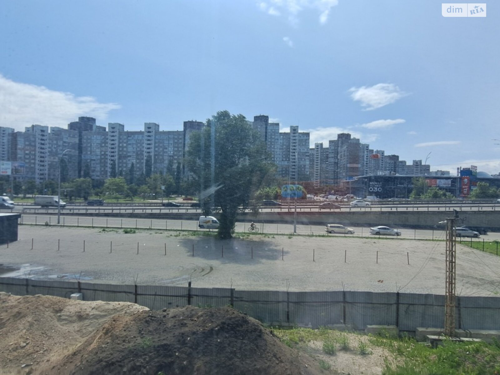 Комерційне приміщення в Києві, продаж по Академіка Заболотного вулиця 1А, район Теремки-2, ціна: 322 000 доларів за об’єкт фото 1 Комерційне приміщення в Києві, продаж по Академіка Заболотного вулиця 1А, район Теремки-2, ціна: 322 000 доларів за об’єкт фото 1