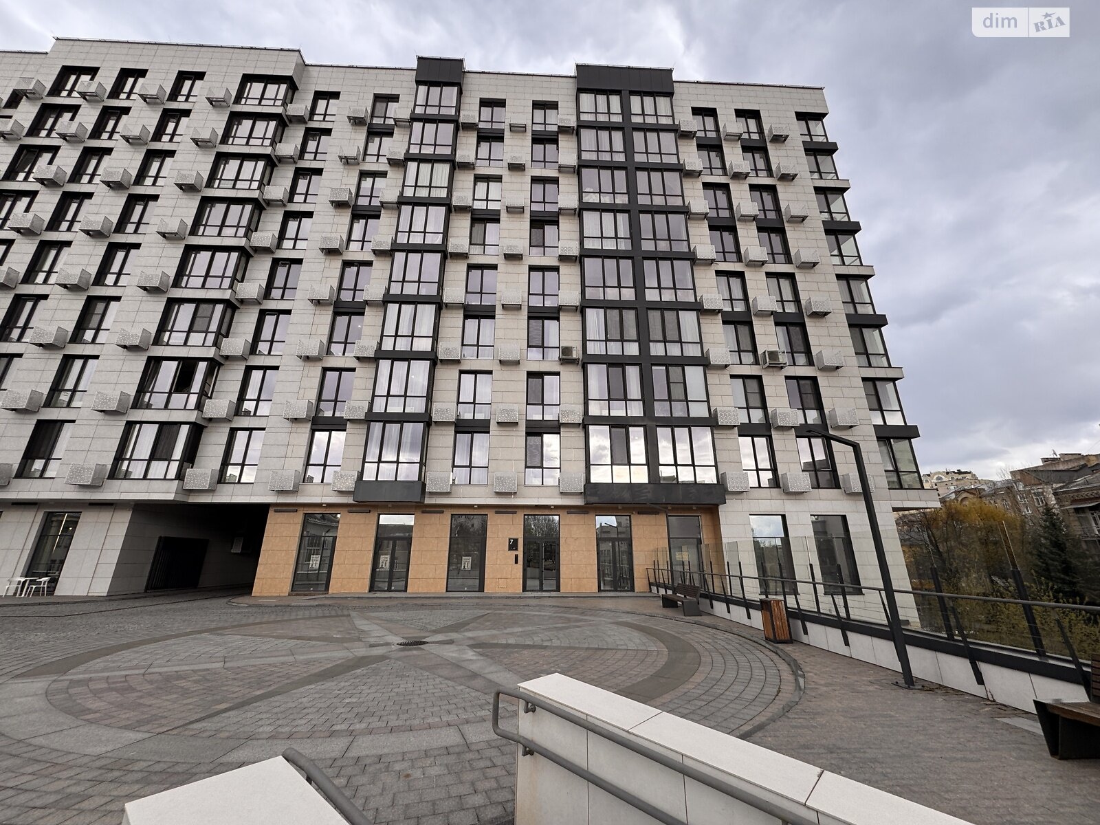 Коммерческое помещение в Киеве, продажа по Бульварно-Кудрявская (Воровского) улица 17, район Центр, цена: 665 000 долларов за объект фото 1 Коммерческое помещение в Киеве, продажа по Бульварно-Кудрявская (Воровского) улица 17, район Центр, цена: 665 000 долларов за объект фото 1