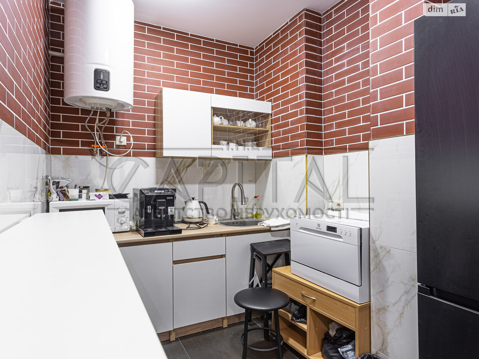 Коммерческое помещение в Киеве, продажа по Олеся Гончара улица 67, район Центр, цена: 370 000 долларов за объект фото 1 Коммерческое помещение в Киеве, продажа по Олеся Гончара улица 67, район Центр, цена: 370 000 долларов за объект фото 1