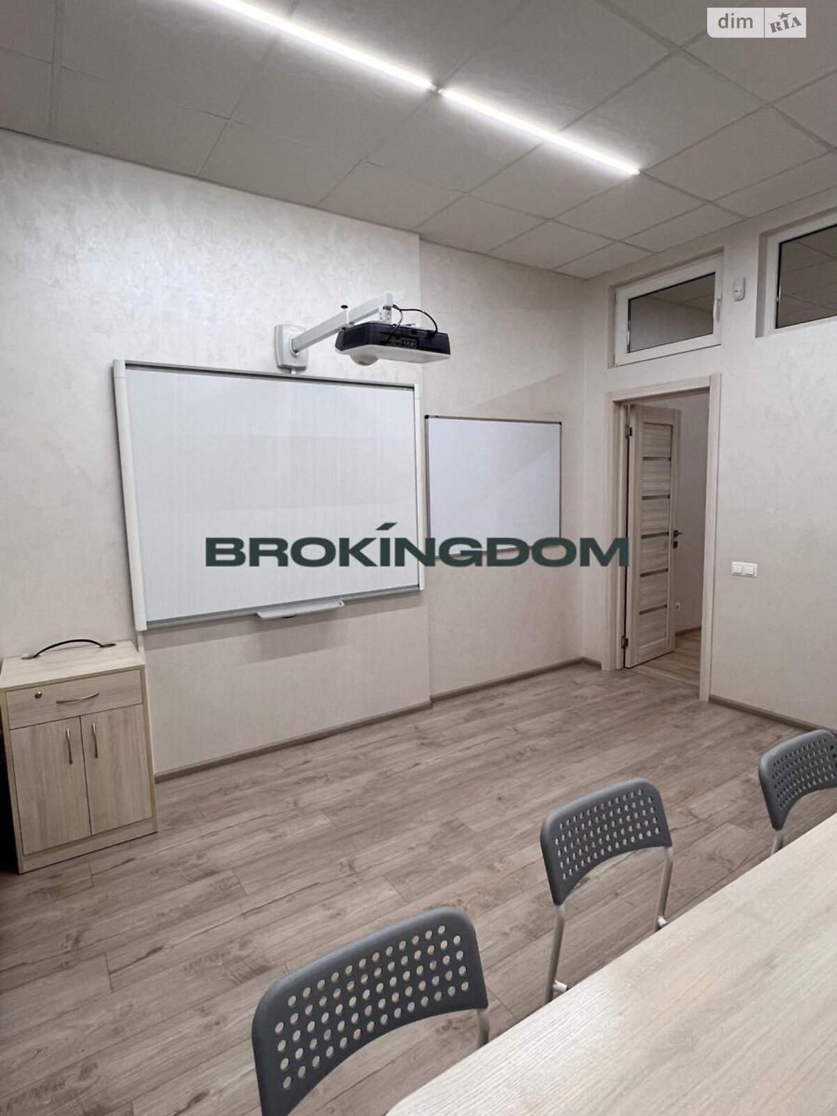 Комерційне приміщення в Києві, продаж по Перемишльська (Червонопільська) вулиця 2Г, район Вітряні Гори, ціна: 175 000 доларів за об’єкт фото 1 Комерційне приміщення в Києві, продаж по Перемишльська (Червонопільська) вулиця 2Г, район Вітряні Гори, ціна: 175 000 доларів за об’єкт фото 1