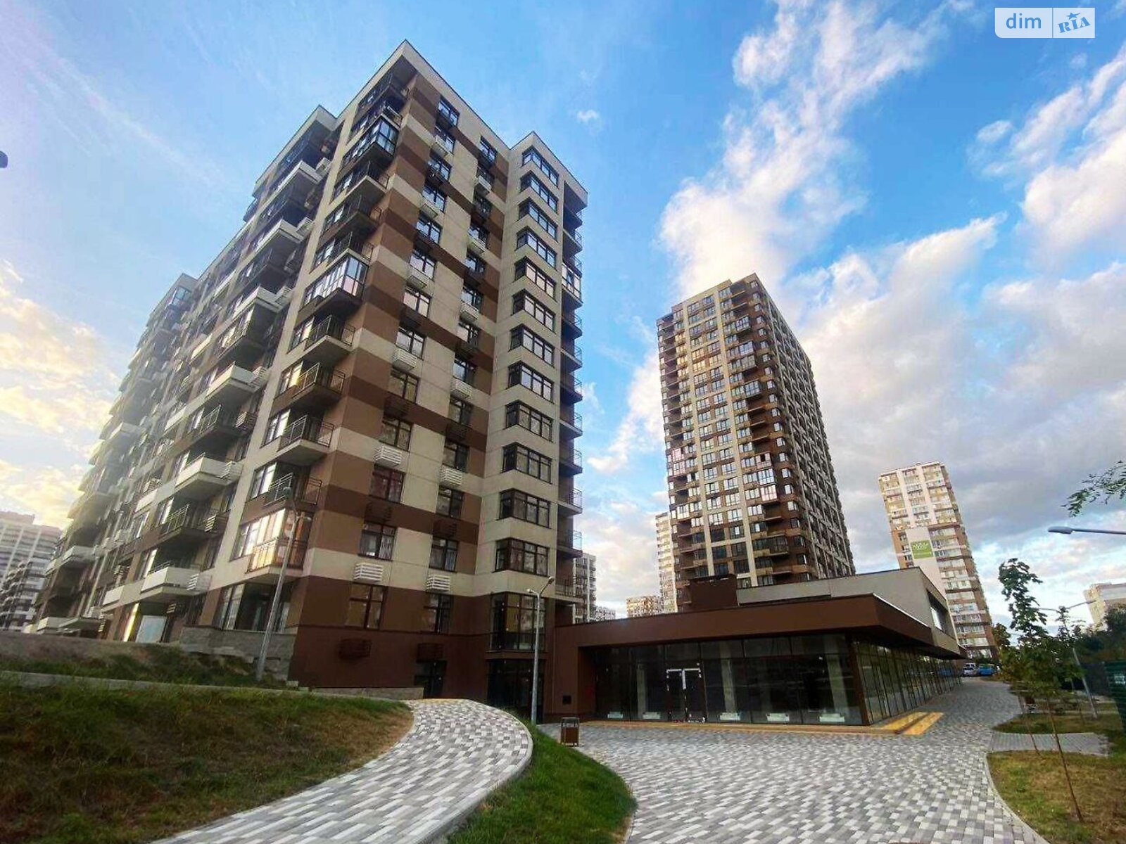 Коммерческое помещение в Киеве, продажа по Александра Олеся улица 2А, район Виноградарь, цена: 340 000 долларов за объект фото 1 Коммерческое помещение в Киеве, продажа по Александра Олеся улица 2А, район Виноградарь, цена: 340 000 долларов за объект фото 1