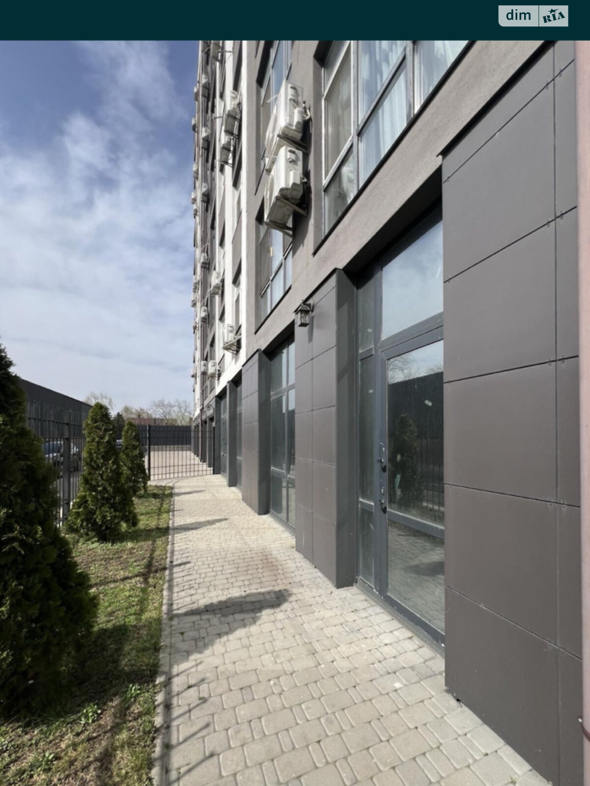 Комерційне приміщення в Києві, продаж по Райдужна вулиця 56, район Воскресенські сади, ціна: 180 000 доларів за об’єкт фото 1 Комерційне приміщення в Києві, продаж по Райдужна вулиця 56, район Воскресенські сади, ціна: 180 000 доларів за об’єкт фото 1