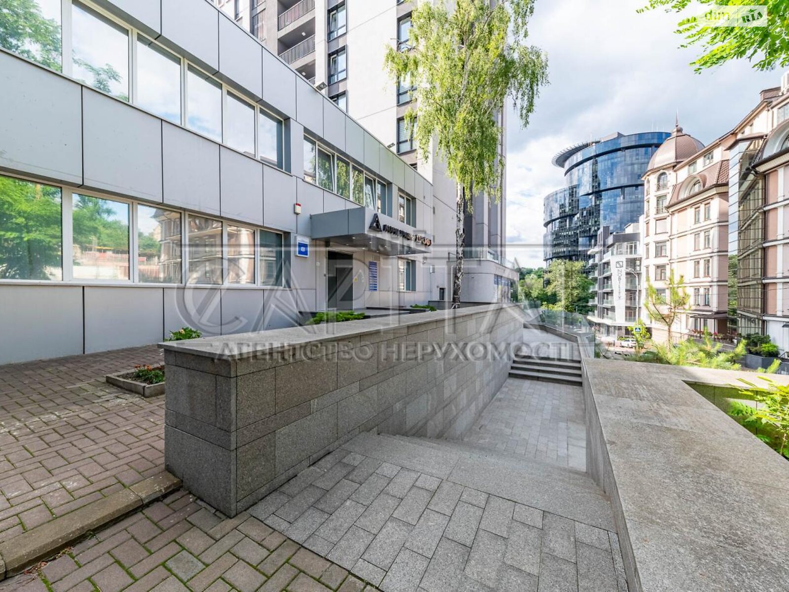 Коммерческое помещение в Киеве, продажа по Болсуновская (Сергея Струтинского) улица 8А, район Зверинец, цена: 1 000 000 долларов за объект фото 1