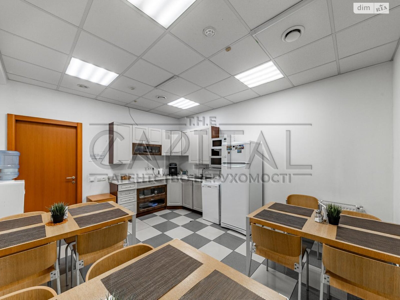 Комерційне приміщення в Києві, продаж по Болсуновська вулиця 8, район Звіринець, ціна: 900 000 доларів за об’єкт фото 1