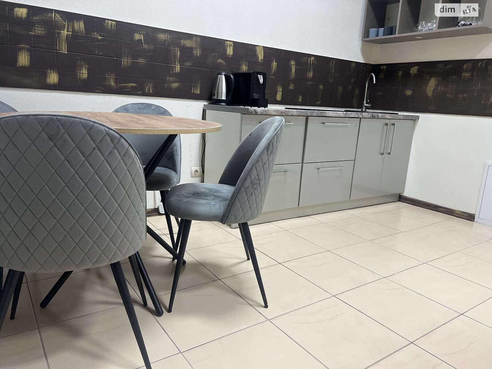 Комерційне приміщення в Коломиї, продаж по Андрія Чайковського вулиця 7В, район Коломия, ціна: 28 000 доларів за об’єкт фото 1 Комерційне приміщення в Коломиї, продаж по Андрія Чайковського вулиця 7В, район Коломия, ціна: 28 000 доларів за об’єкт фото 1