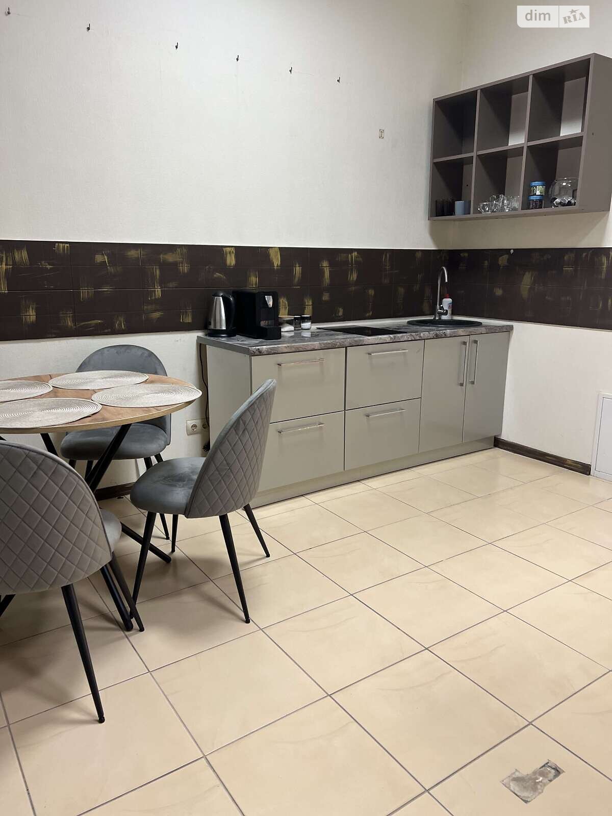 Комерційне приміщення в Коломиї, продаж по Андрія Чайковського вулиця 7В, район Коломия, ціна: 28 000 доларів за об’єкт фото 1 Комерційне приміщення в Коломиї, продаж по Андрія Чайковського вулиця 7В, район Коломия, ціна: 28 000 доларів за об’єкт фото 1