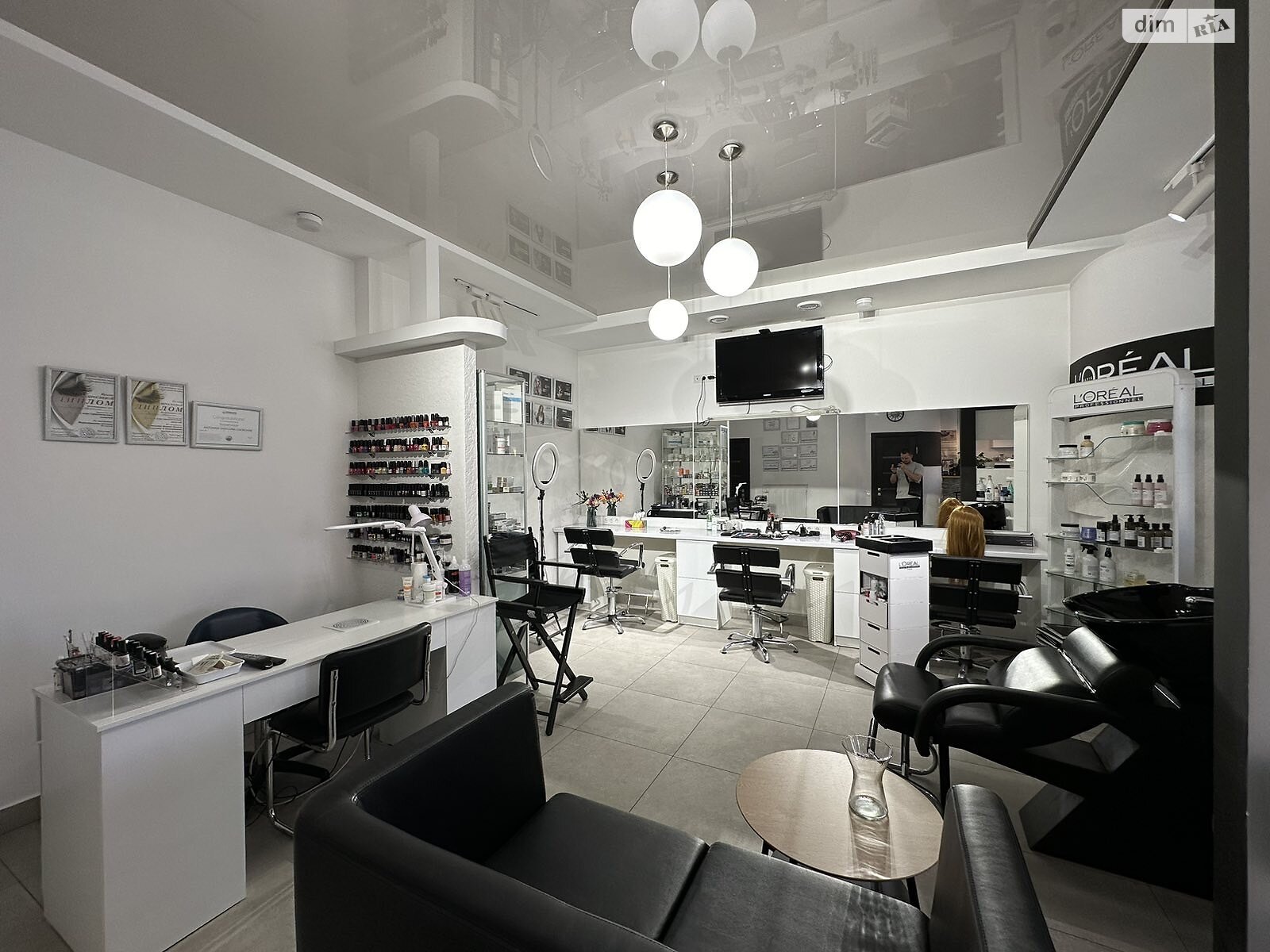 Коммерческое помещение в Коломые, продажа по Привокзальная площадь 6/18, район Коломыя, цена: 255 669 долларов за объект фото 1 Коммерческое помещение в Коломые, продажа по Привокзальная площадь 6/18, район Коломыя, цена: 255 669 долларов за объект фото 1