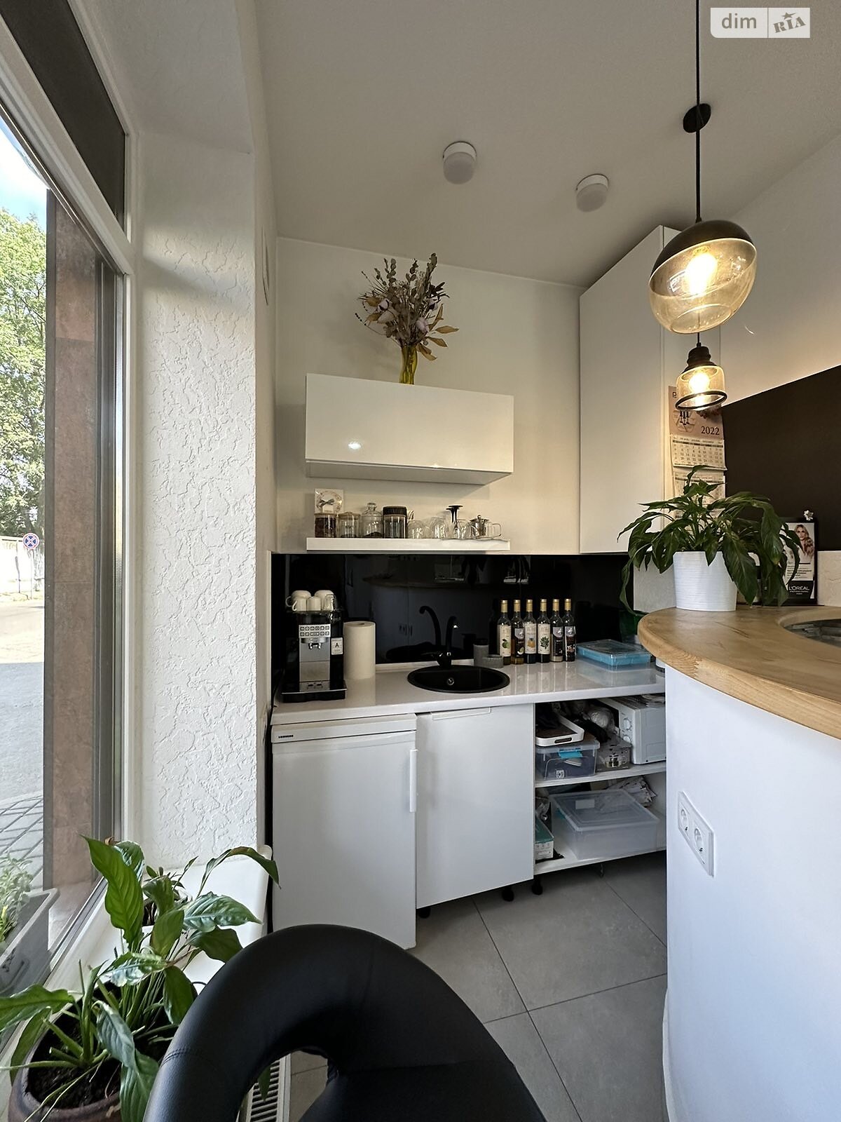 Коммерческое помещение в Коломые, продажа по Привокзальная площадь 6/18, район Коломыя, цена: 255 669 долларов за объект фото 1 Коммерческое помещение в Коломые, продажа по Привокзальная площадь 6/18, район Коломыя, цена: 255 669 долларов за объект фото 1