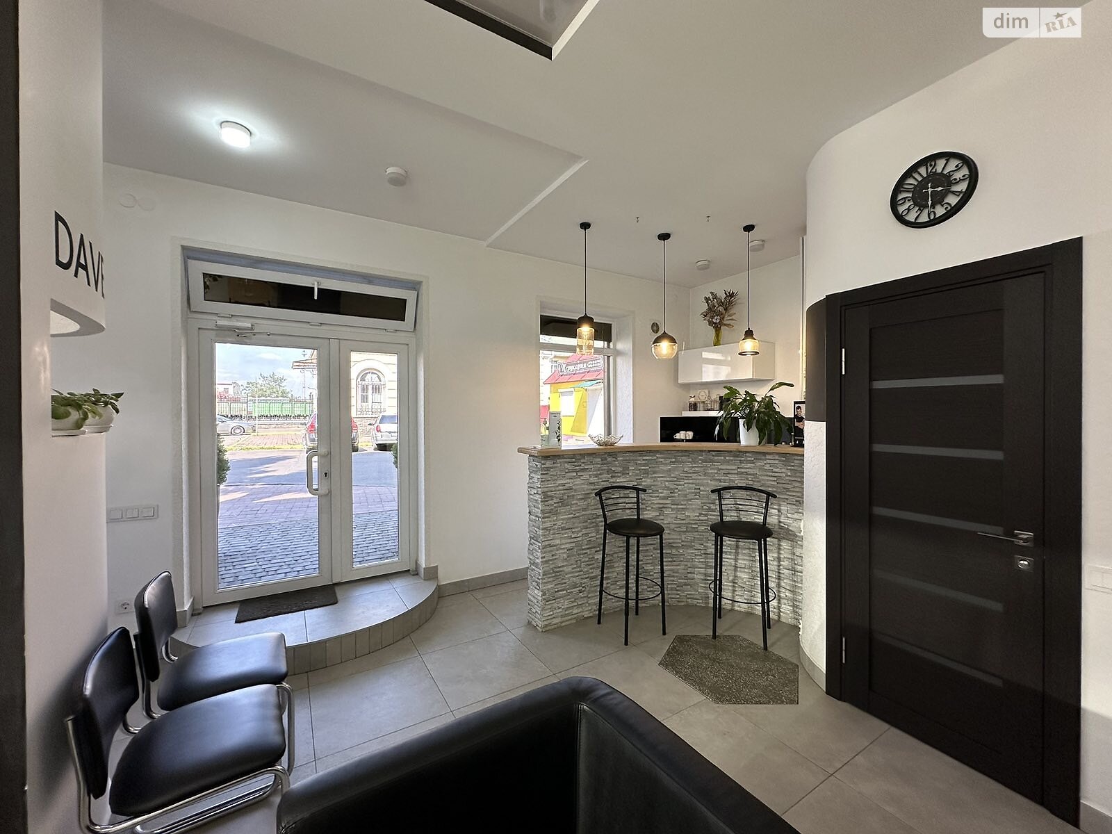 Коммерческое помещение в Коломые, продажа по Привокзальная площадь 6/18, район Коломыя, цена: 255 669 долларов за объект фото 1 Коммерческое помещение в Коломые, продажа по Привокзальная площадь 6/18, район Коломыя, цена: 255 669 долларов за объект фото 1