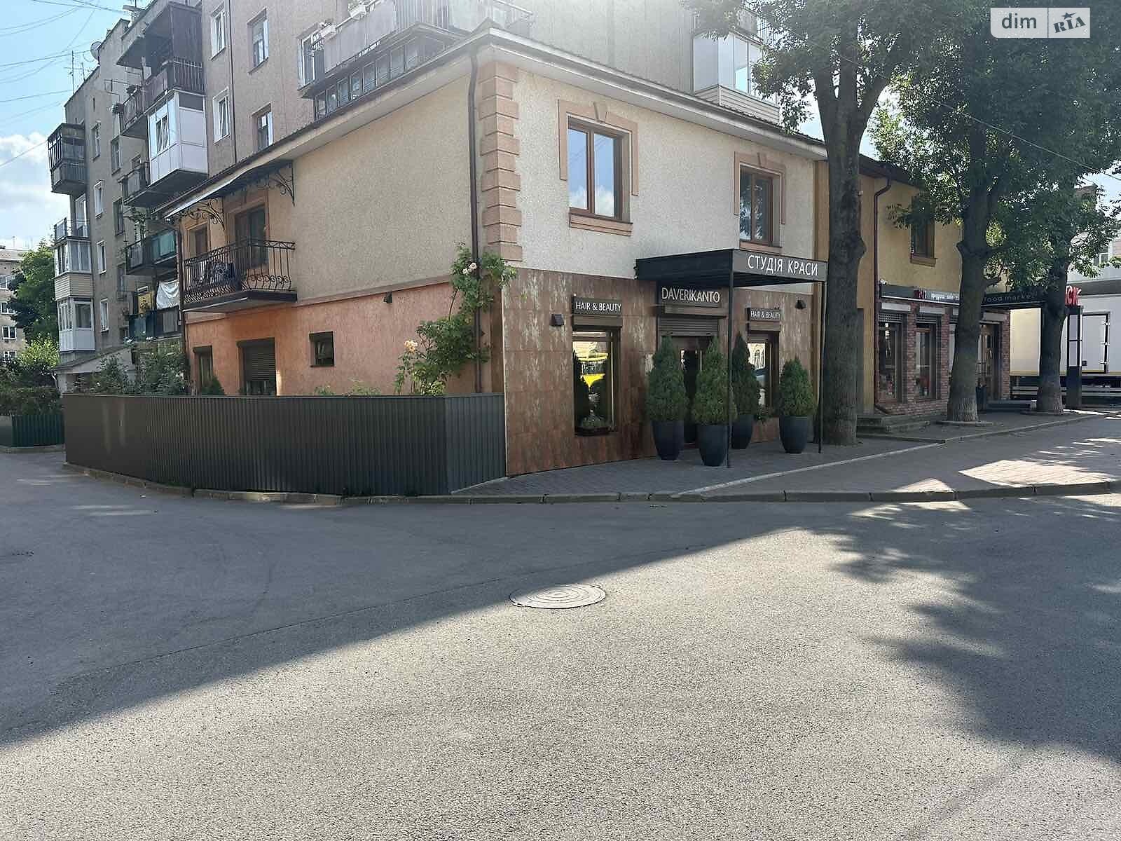 Коммерческое помещение в Коломые, продажа по Привокзальная площадь 6/18, район Коломыя, цена: 255 669 долларов за объект фото 1 Коммерческое помещение в Коломые, продажа по Привокзальная площадь 6/18, район Коломыя, цена: 255 669 долларов за объект фото 1