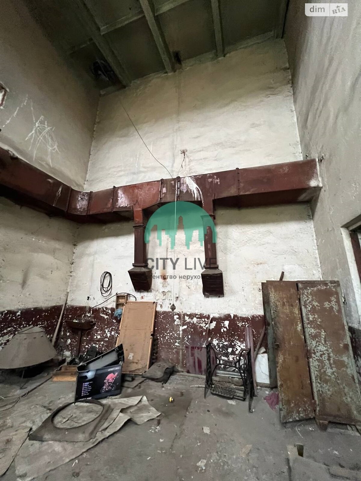 Комерційне приміщення в Комарові, Ворони, ціна продажу: 115 000 доларів за об’єкт фото 1 Комерційне приміщення в Комарові, Ворони, ціна продажу: 115 000 доларів за об’єкт фото 1