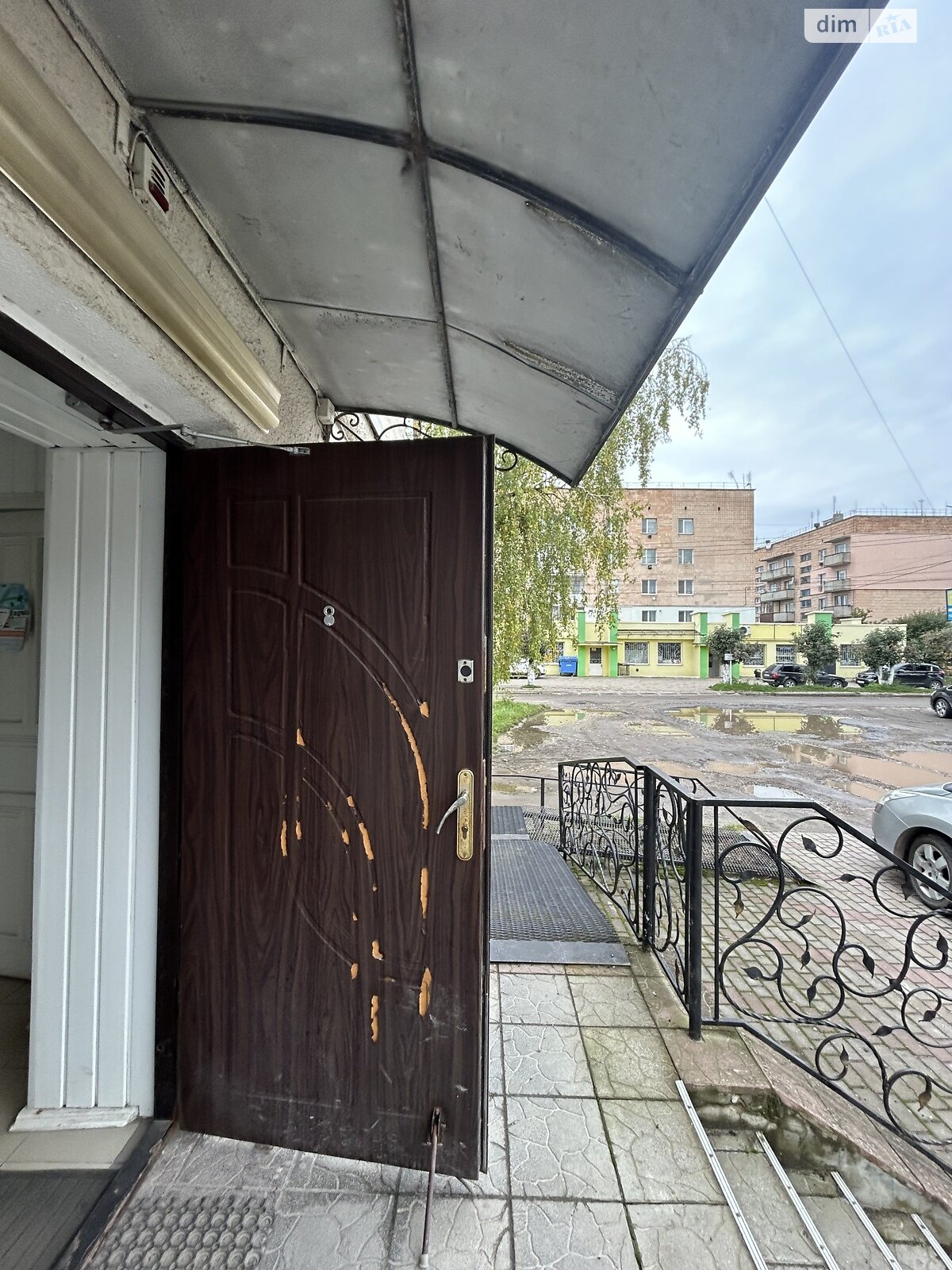 Коммерческое помещение в Кременце, 107-й Кременецкой Дивизии улица, цена продажи: 37 000 долларов за объект фото 1