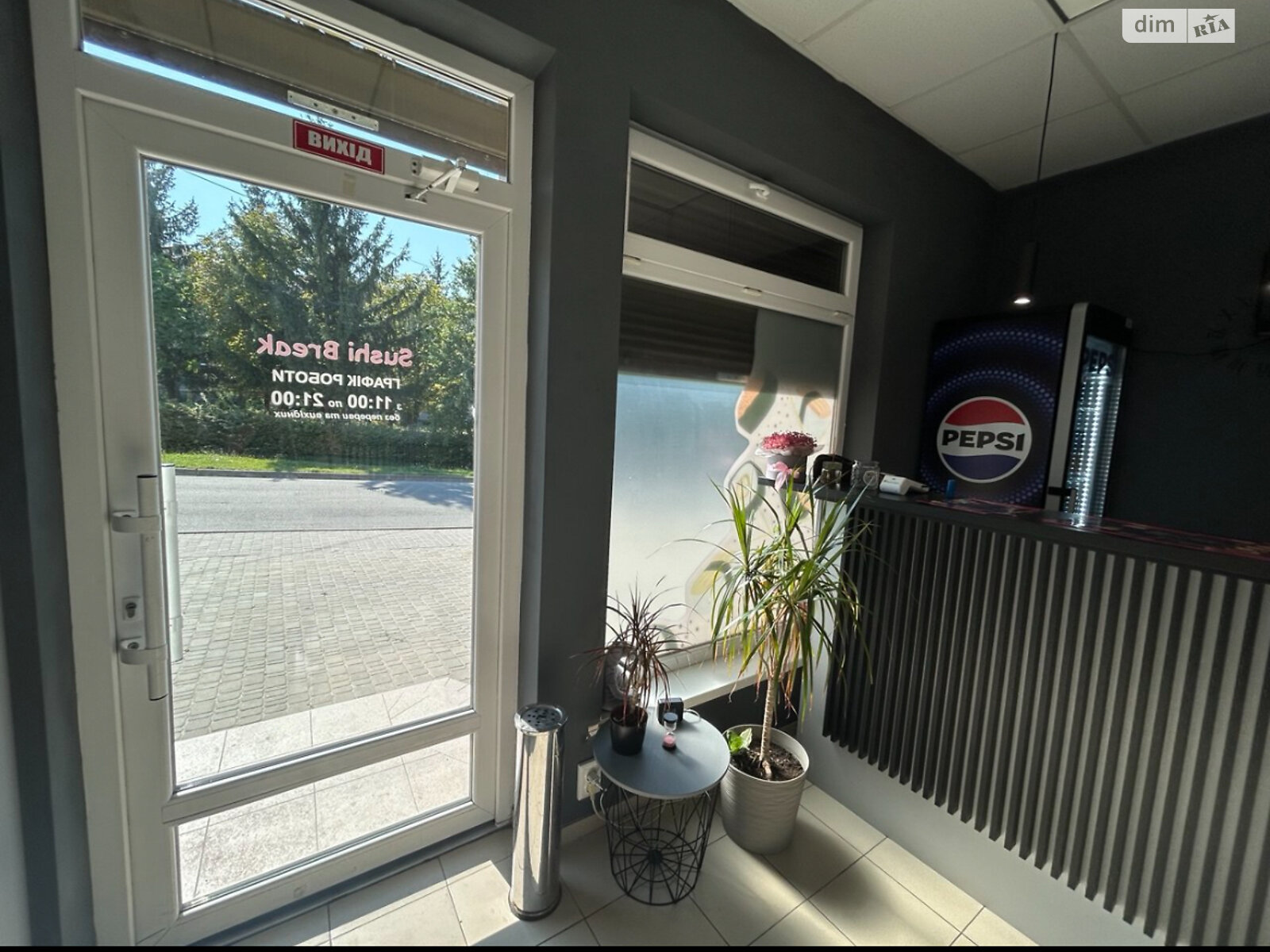 Комерційне приміщення в Кременці, Горбача вулиця, ціна продажу: 20 000 доларів за об’єкт фото 1 Комерційне приміщення в Кременці, Горбача вулиця, ціна продажу: 20 000 доларів за об’єкт фото 1