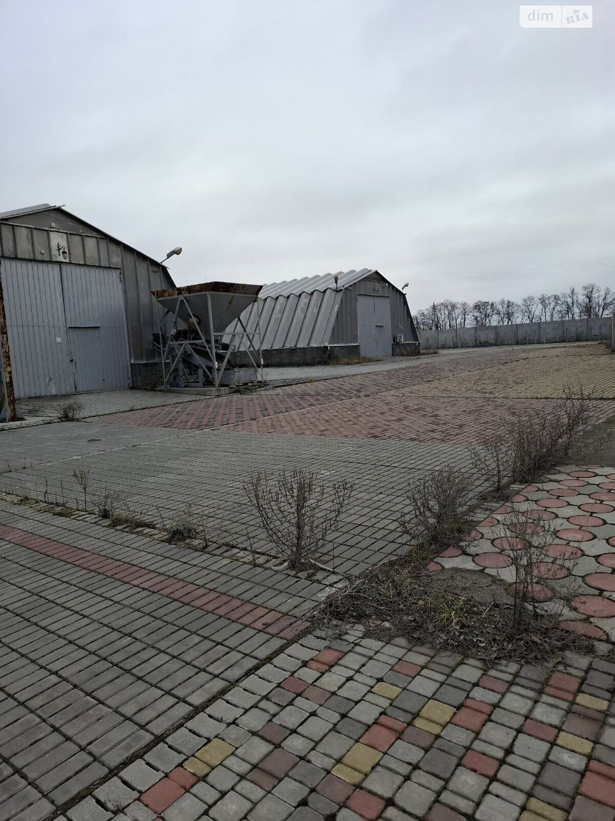 Коммерческое помещение в Криничках, продажа по Заводская улица, район Кринички, цена: 400 000 долларов за объект фото 1 Коммерческое помещение в Криничках, продажа по Заводская улица, район Кринички, цена: 400 000 долларов за объект фото 1