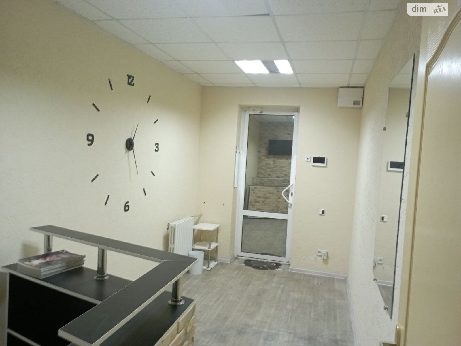 Комерційне приміщення в Кривому Розі, продаж по Юрия Каминского улица 7, район Металургійний, ціна: 35 000 доларів за об’єкт фото 1 Комерційне приміщення в Кривому Розі, продаж по Юрия Каминского улица 7, район Металургійний, ціна: 35 000 доларів за об’єкт фото 1