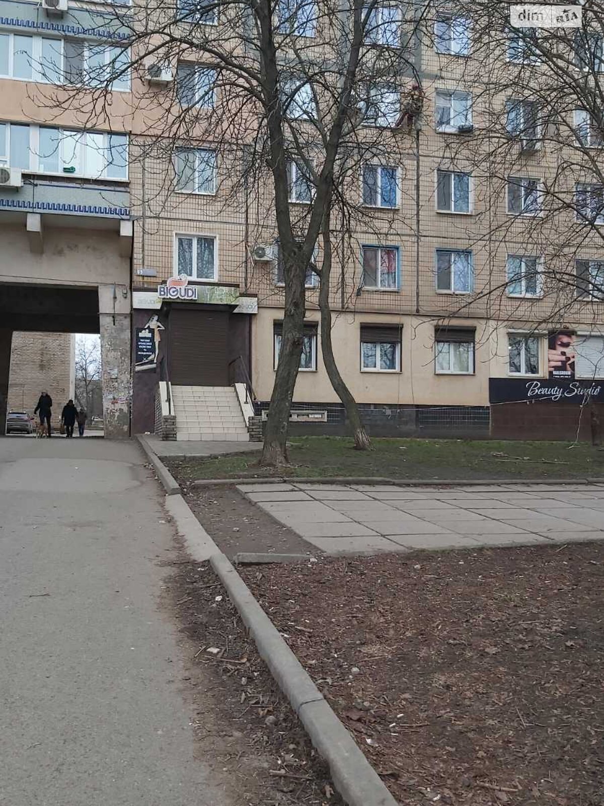 Коммерческое помещение в Кривом Роге, продажа по 200-летия Кривого Рога проспект 9, район Саксаганский, цена: 43 000 долларов за объект фото 1 Коммерческое помещение в Кривом Роге, продажа по 200-летия Кривого Рога проспект 9, район Саксаганский, цена: 43 000 долларов за объект фото 1