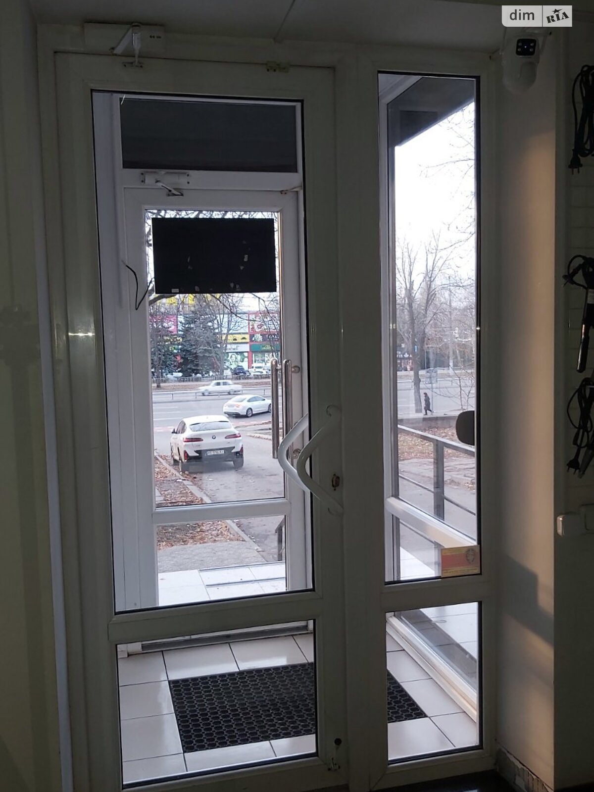 Коммерческое помещение в Кривом Роге, продажа по 200-летия Кривого Рога проспект 9, район Саксаганский, цена: 43 000 долларов за объект фото 1 Коммерческое помещение в Кривом Роге, продажа по 200-летия Кривого Рога проспект 9, район Саксаганский, цена: 43 000 долларов за объект фото 1