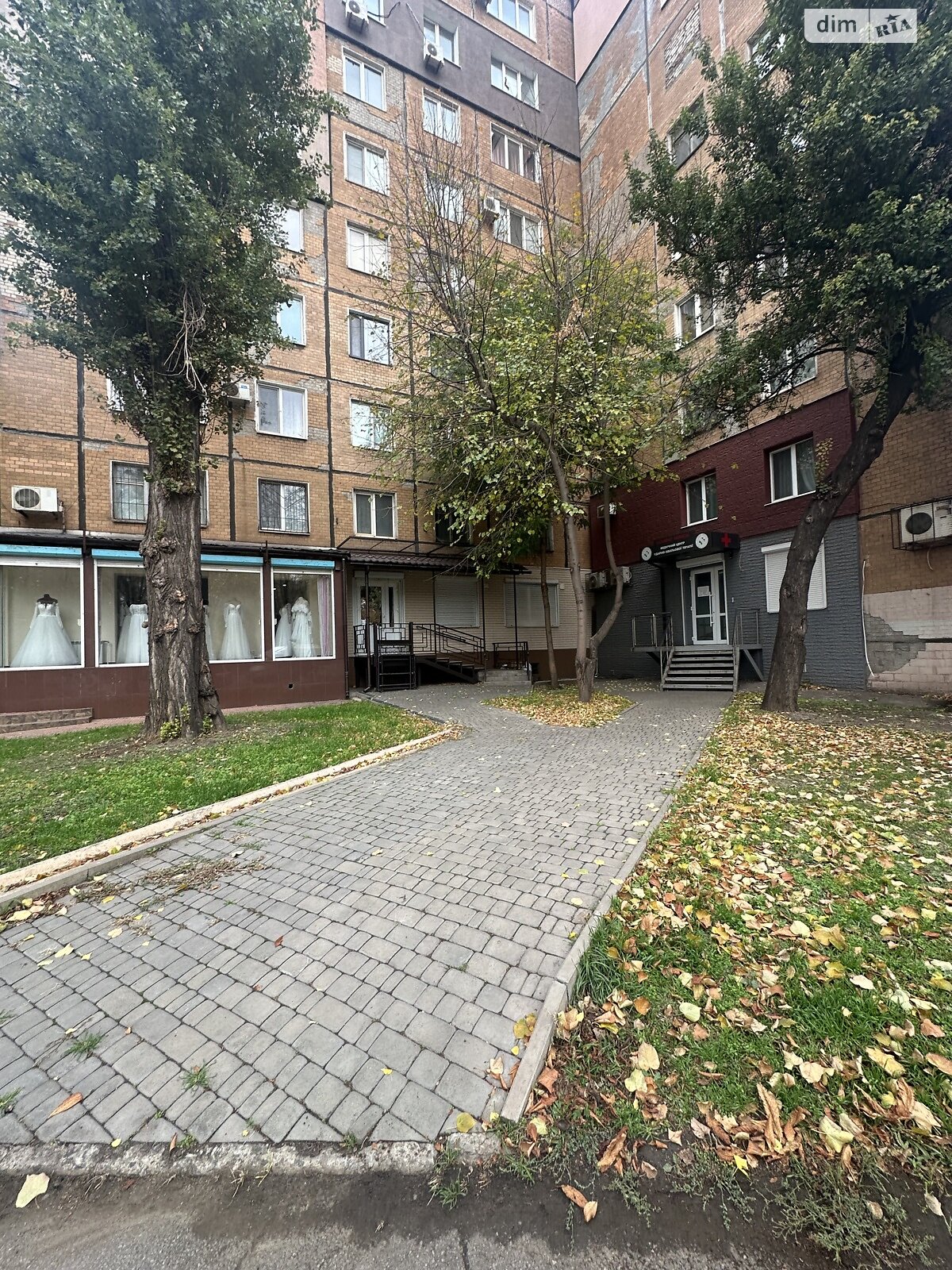Коммерческое помещение в Кривом Роге, продажа по Мира проспект 27, район Саксаганский, цена: 150 000 долларов за объект фото 1 Коммерческое помещение в Кривом Роге, продажа по Мира проспект 27, район Саксаганский, цена: 150 000 долларов за объект фото 1