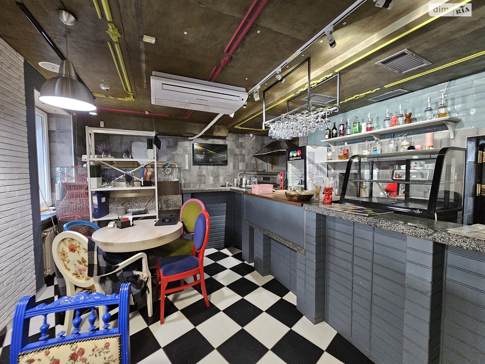 Коммерческое помещение в Кривом Роге, Университетский (Гагарина) проспект 30, цена: продажи 130 000 долларов за объект фото 1 Коммерческое помещение в Кривом Роге, Университетский (Гагарина) проспект 30, цена продажи: 130 000 долларов за объект фото 1