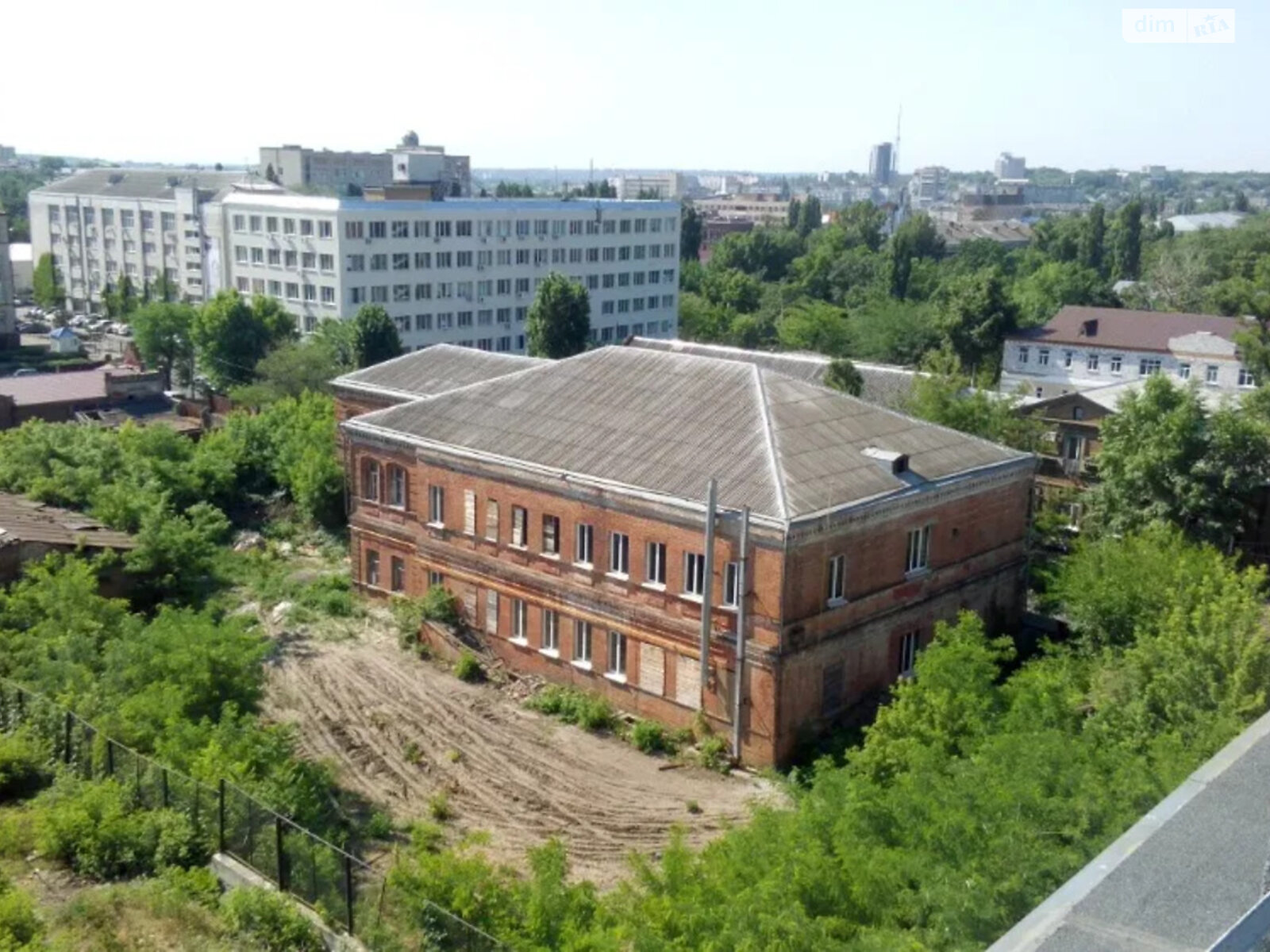 Коммерческое помещение в Кропивницком, Киевская улица, цена: продажи 350 000 долларов за объект фото 1 Коммерческое помещение в Кропивницком, Киевская улица, цена продажи: 350 000 долларов за объект фото 1