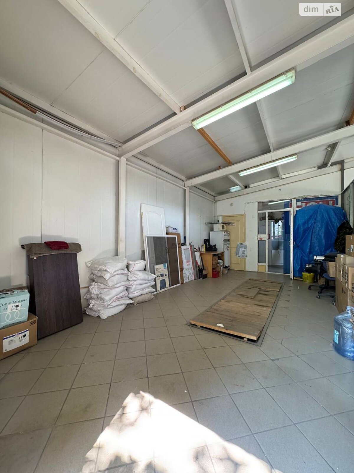 Коммерческое помещение в Кропивницком, продажа по Слободянюка Руслана улица, район Новая Балашовка, цена: 70 000 долларов за объект фото 1 Коммерческое помещение в Кропивницком, продажа по Слободянюка Руслана улица, район Новая Балашовка, цена: 70 000 долларов за объект фото 1