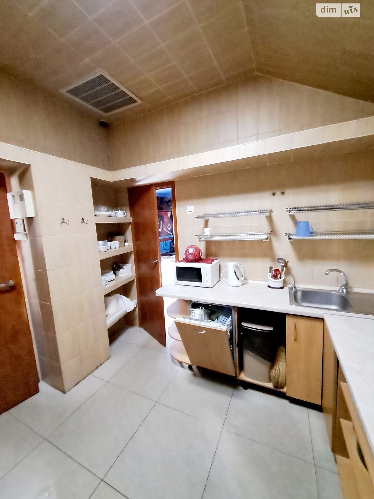 Комерційне приміщення в Кропивницькому, продаж по Короленка вулиця 4, район Новомиколаївка, ціна: 225 000 доларів за об’єкт фото 1 Комерційне приміщення в Кропивницькому, продаж по Короленка вулиця 4, район Новомиколаївка, ціна: 225 000 доларів за об’єкт фото 1