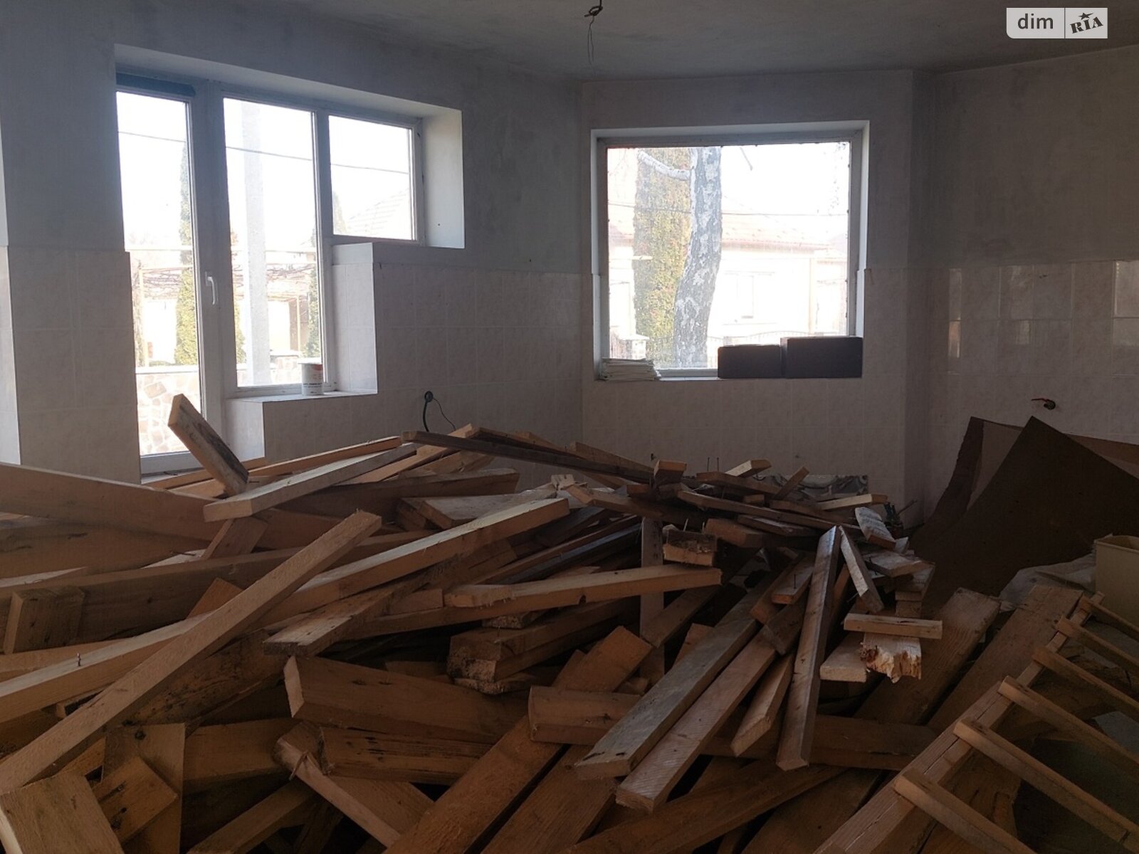 Комерційне приміщення в Куштановиці, Миру вулиця 103, ціна продажу: 98 000 доларів за об’єкт фото 1 Комерційне приміщення в Куштановиці, Миру вулиця 103, ціна продажу: 98 000 доларів за об’єкт фото 1