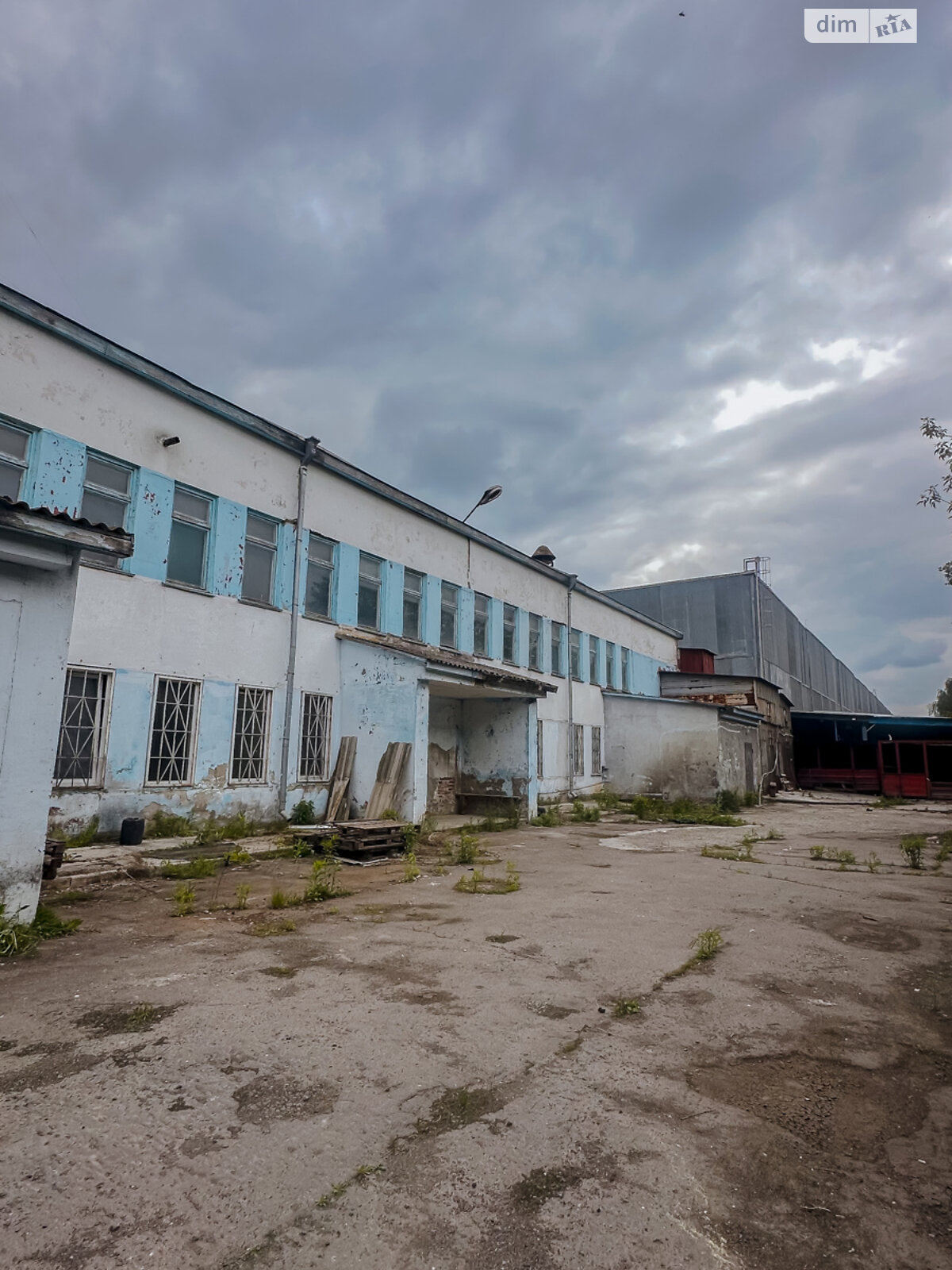 Коммерческое помещение в Квасилове, Индустриальная улица, цена: продажи 300 000 долларов за объект фото 1 Коммерческое помещение в Квасилове, Индустриальная улица, цена продажи: 300 000 долларов за объект фото 1