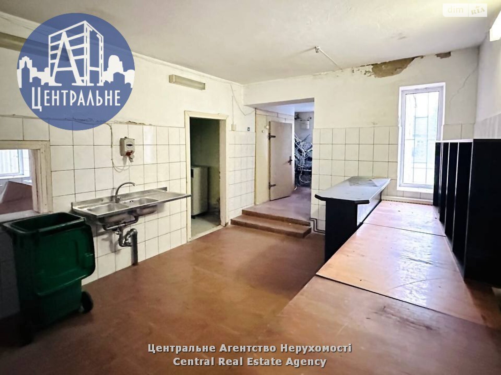 Комерційне приміщення в Чернівцях, Вільшини Остапа 4-й провулок 21, ціна продажу: 35 000 доларів за об’єкт фото 1 Комерційне приміщення в Чернівцях, Вільшини Остапа 4-й провулок 21, ціна продажу: 35 000 доларів за об’єкт фото 1