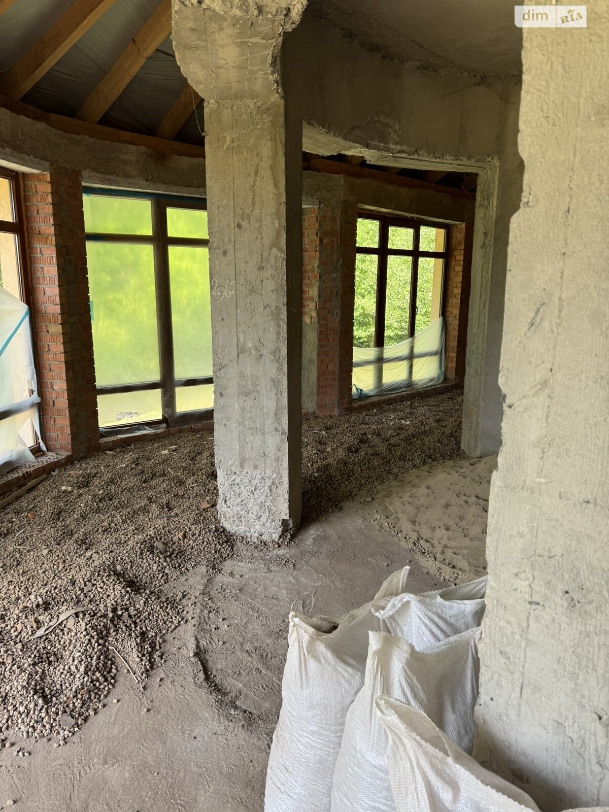 Комерційне приміщення в Лісарні, Миру вулиця, ціна продажу: 255 доларів за об’єкт фото 1 Комерційне приміщення в Лісарні, Миру вулиця, ціна продажу: 255 доларів за об’єкт фото 1