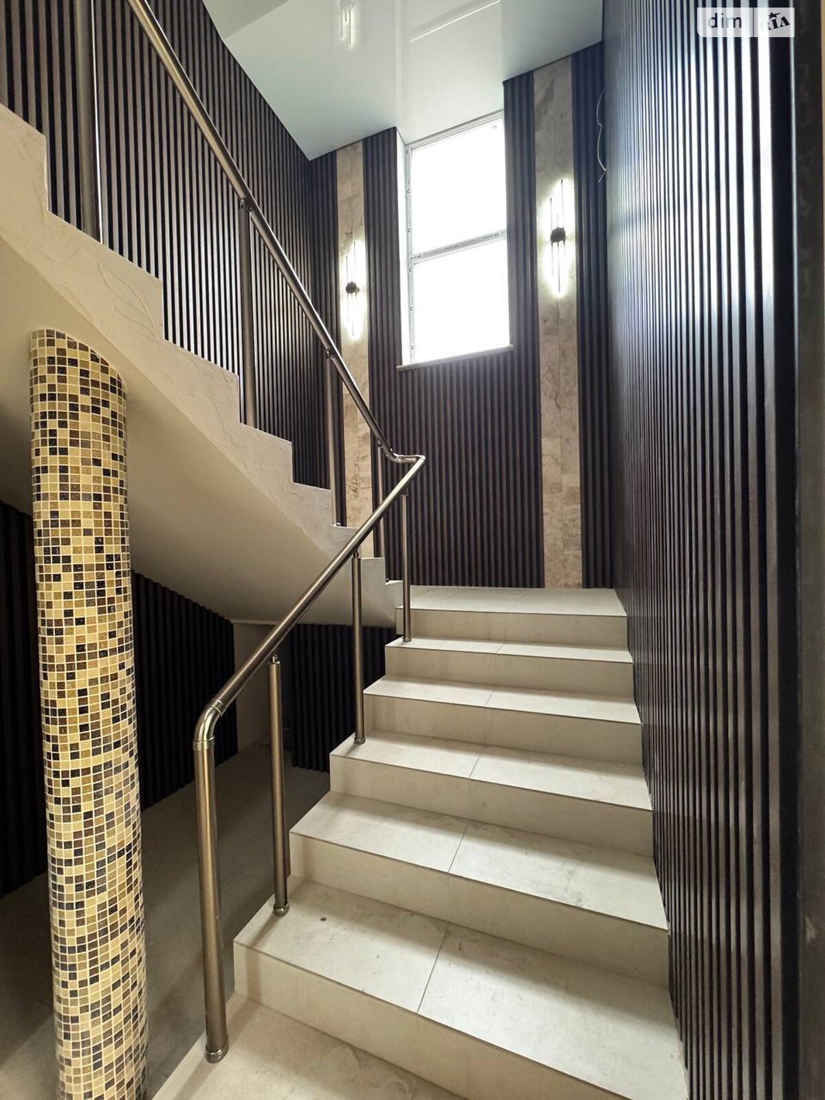 Комерційне приміщення в Лиманці, 10-й масив, ж/м Дружний, ціна продажу: 2 000 000 доларів за об’єкт фото 1 Комерційне приміщення в Лиманці, 10-й масив, ж/м Дружний, ціна продажу: 2 000 000 доларів за об’єкт фото 1