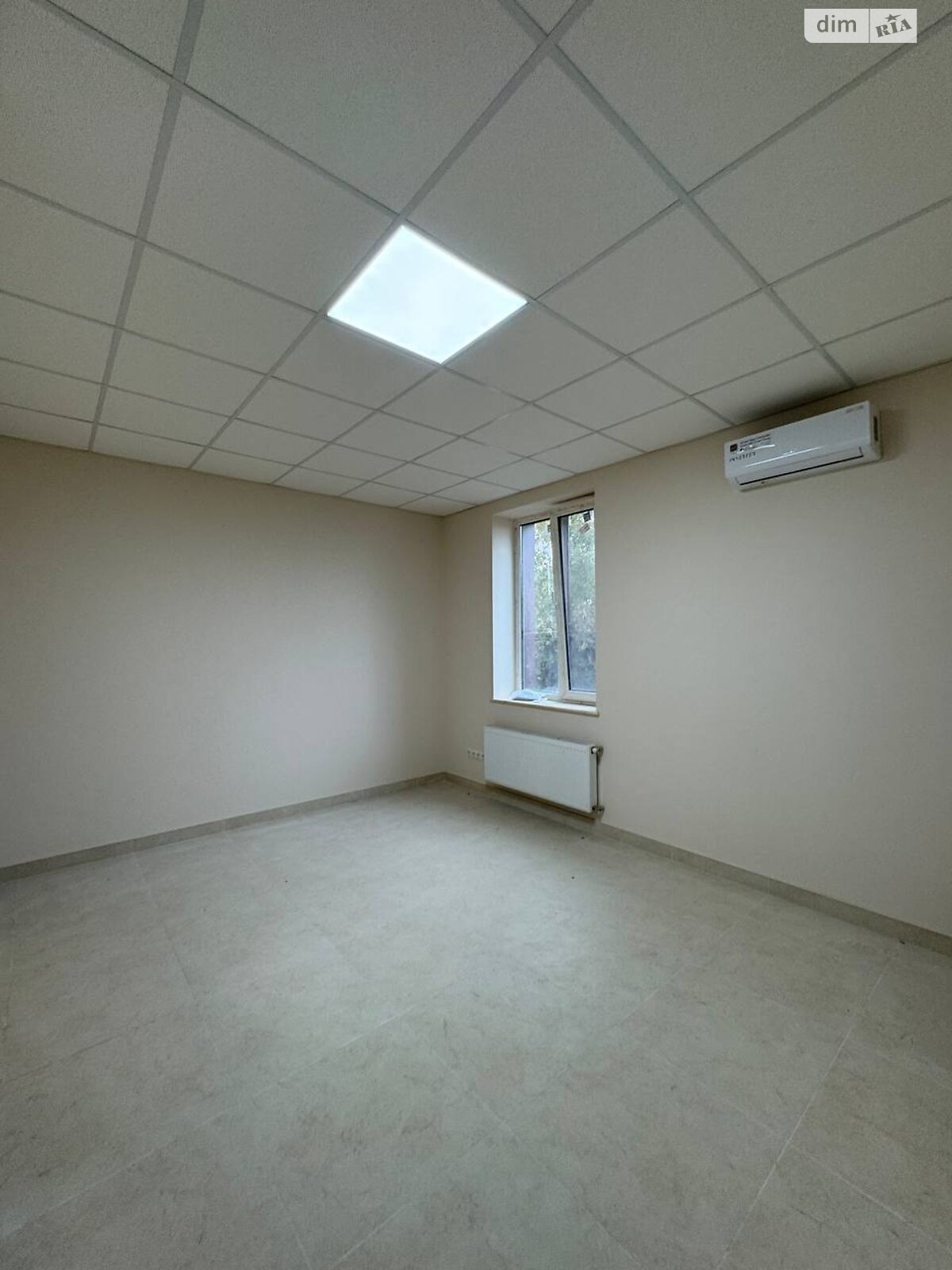 Комерційне приміщення в Лиманці, масив 10, ціна продажу: 1 600 000 доларів за об’єкт фото 1