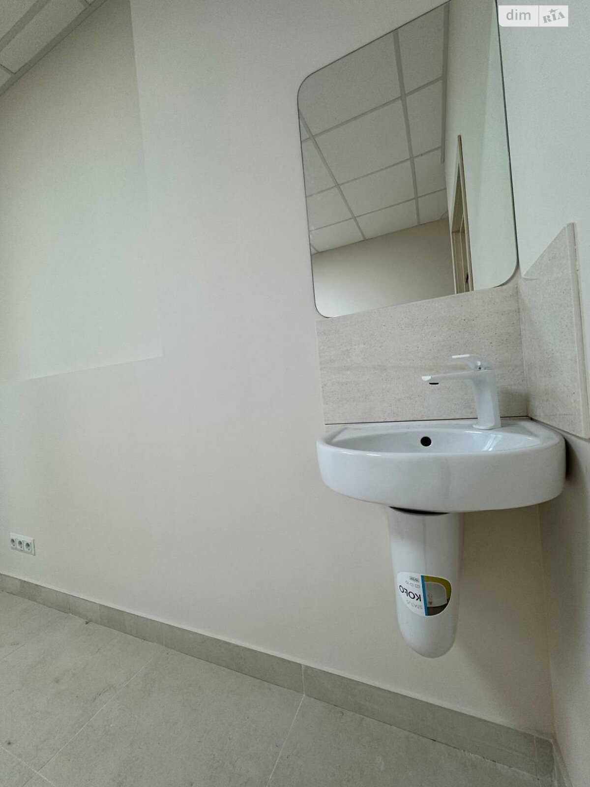 Комерційне приміщення в Лиманці, масив 10, ціна продажу: 1 600 000 доларів за об’єкт фото 1