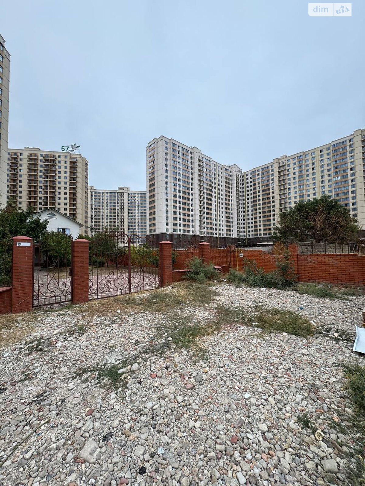 Комерційне приміщення в Лиманці, масив 10, ціна продажу: 1 600 000 доларів за об’єкт фото 1 Комерційне приміщення в Лиманці, масив 10, ціна продажу: 1 600 000 доларів за об’єкт фото 1