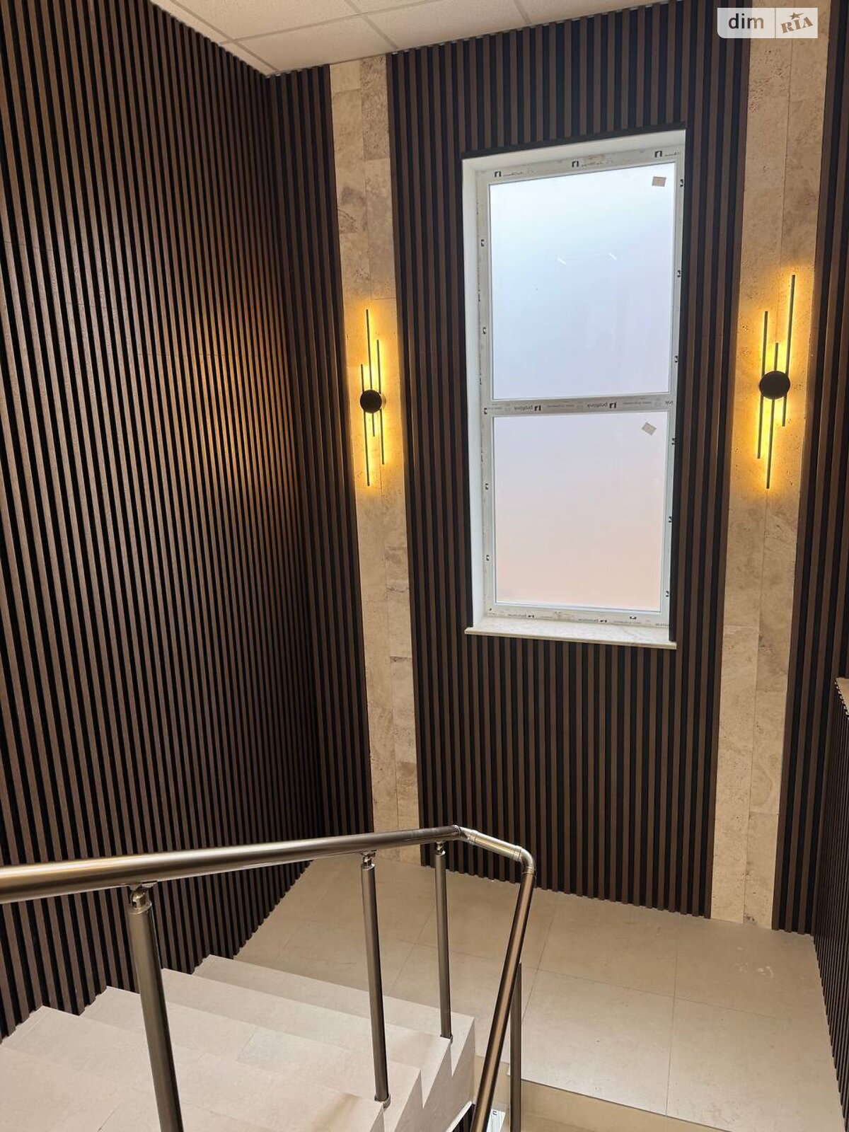 Комерційне приміщення в Лиманці, масив 10, ціна продажу: 1 600 000 доларів за об’єкт фото 1 Комерційне приміщення в Лиманці, масив 10, ціна продажу: 1 600 000 доларів за об’єкт фото 1