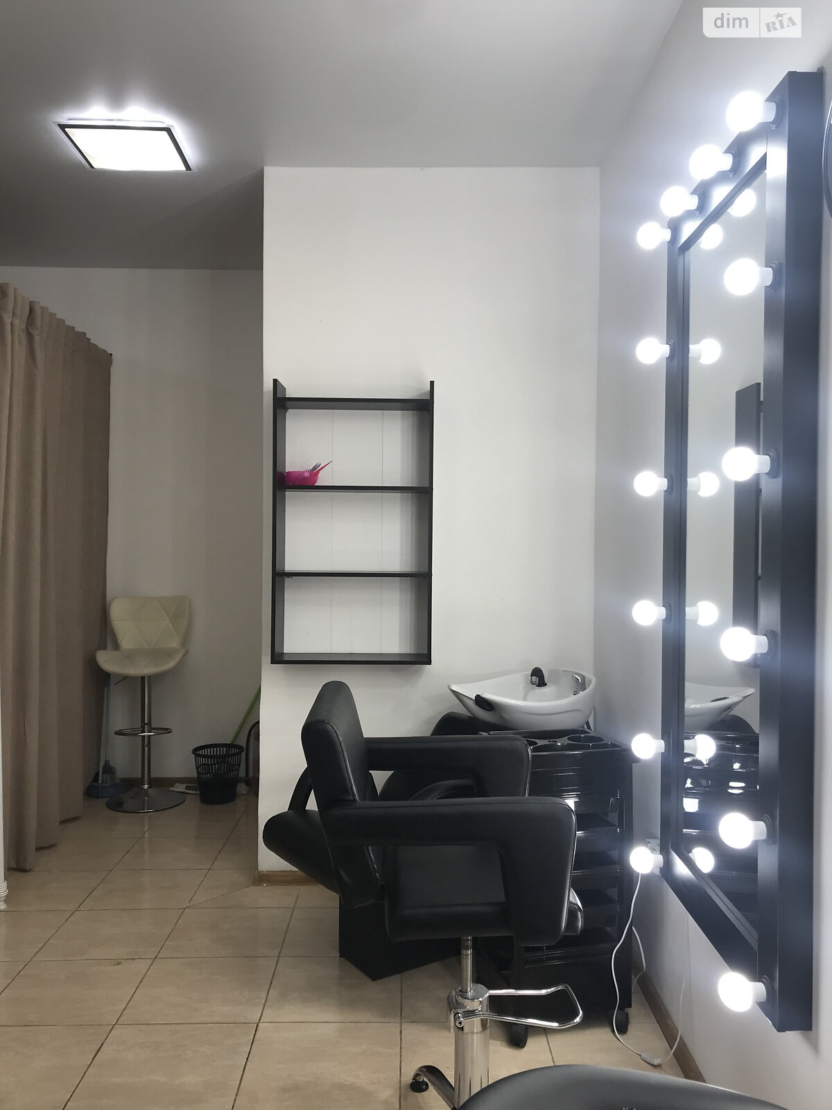 Комерційне приміщення в Лиманці, Райдужний масив, ціна продажу: 28 000 доларів за об’єкт фото 1 Комерційне приміщення в Лиманці, Райдужний масив, ціна продажу: 28 000 доларів за об’єкт фото 1