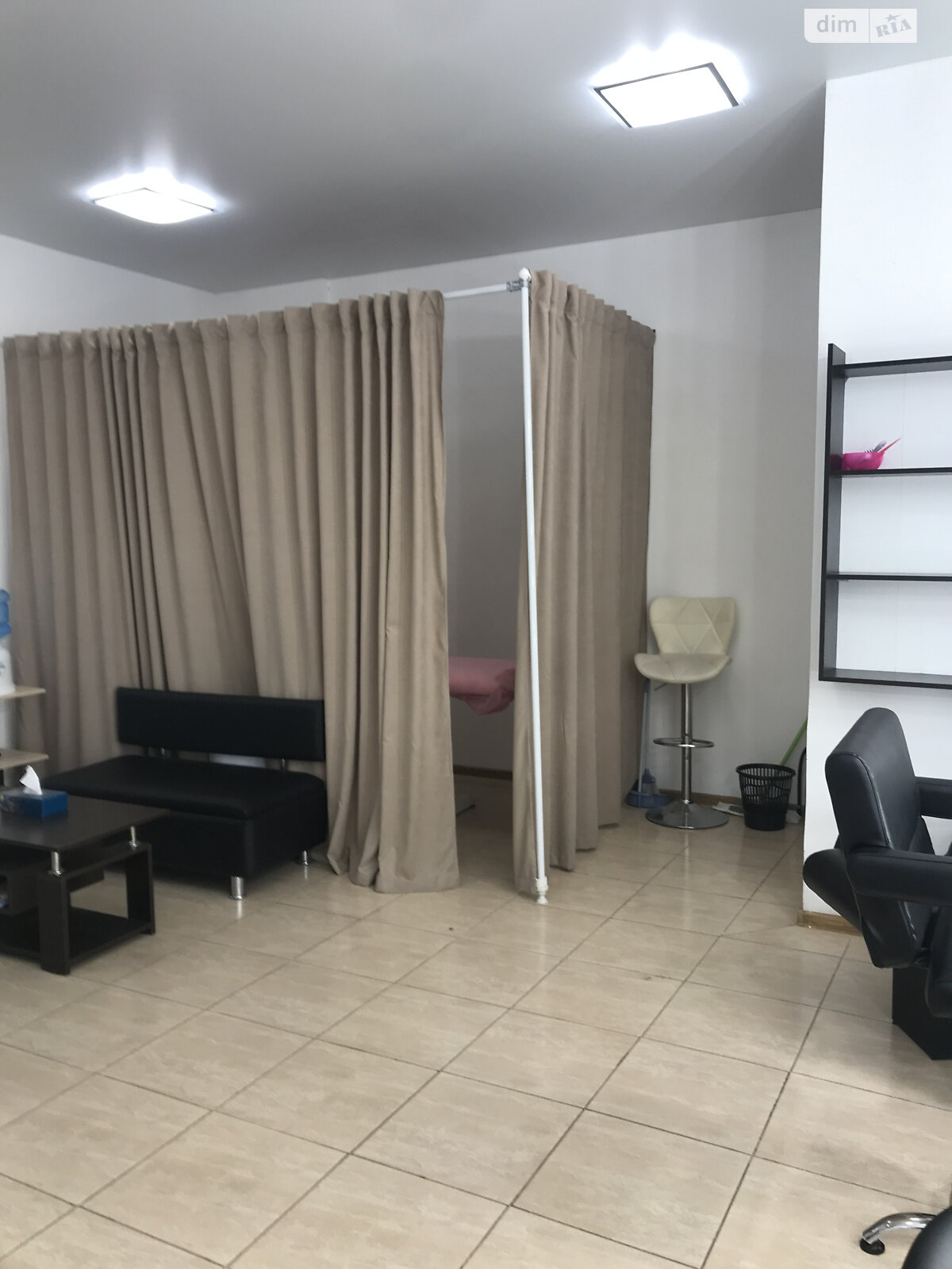 Комерційне приміщення в Лиманці, Райдужний масив, ціна продажу: 28 000 доларів за об’єкт фото 1 Комерційне приміщення в Лиманці, Райдужний масив, ціна продажу: 28 000 доларів за об’єкт фото 1