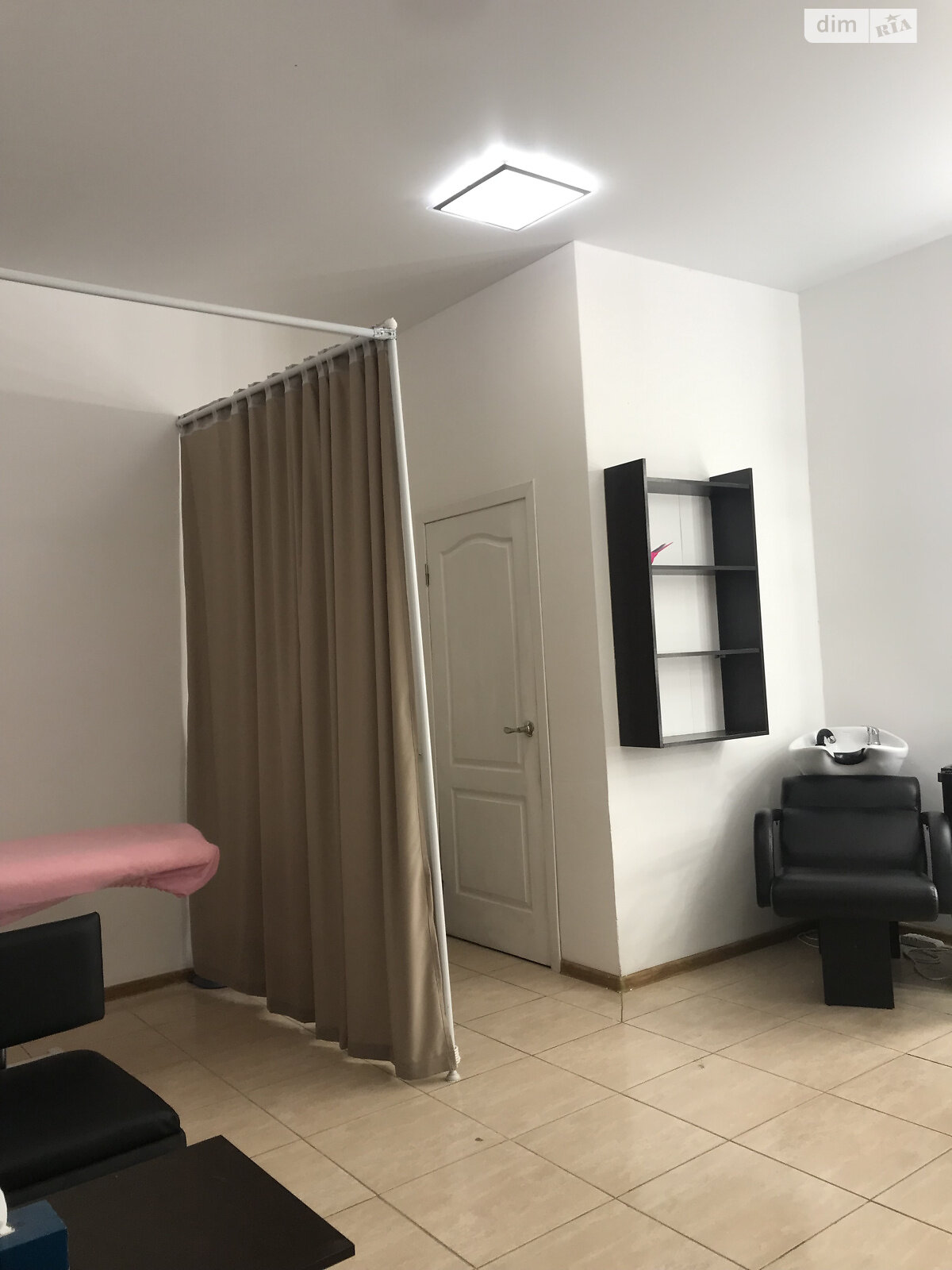 Комерційне приміщення в Лиманці, Райдужний масив, ціна продажу: 28 000 доларів за об’єкт фото 1 Комерційне приміщення в Лиманці, Райдужний масив, ціна продажу: 28 000 доларів за об’єкт фото 1