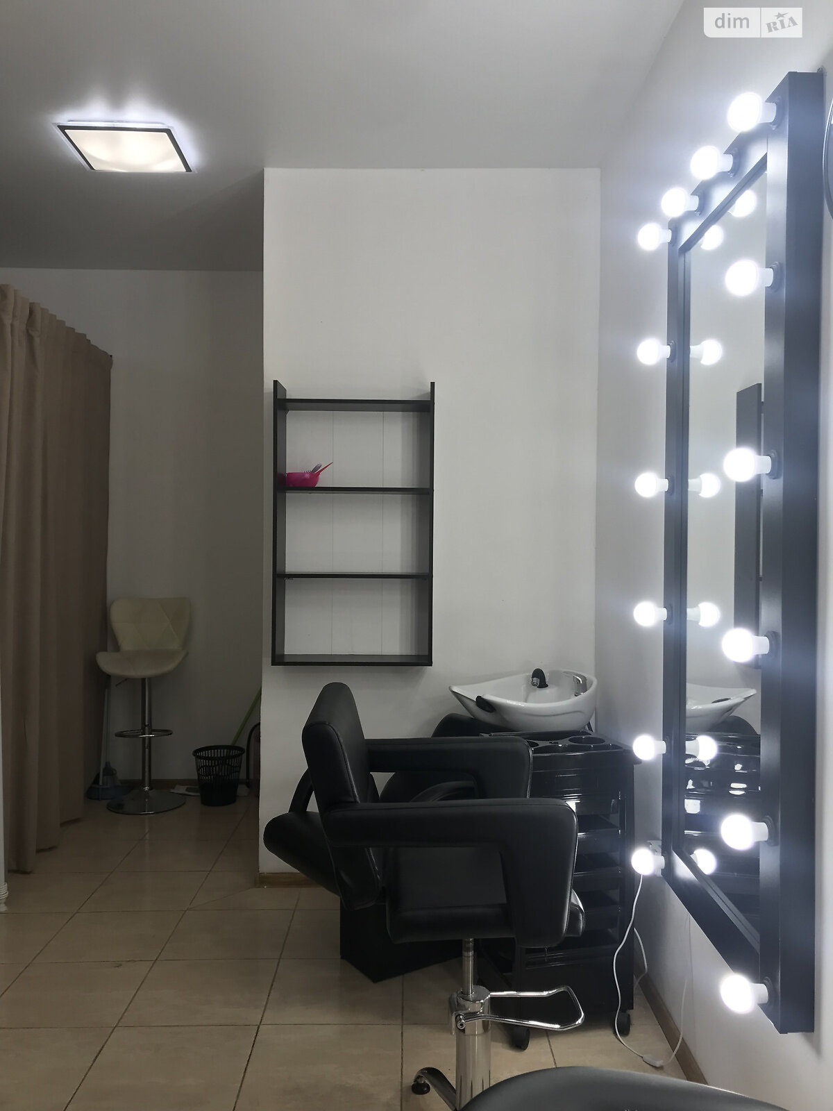 Комерційне приміщення в Лиманці, Райдужний масив, ціна продажу: 28 000 доларів за об’єкт фото 1 Комерційне приміщення в Лиманці, Райдужний масив, ціна продажу: 28 000 доларів за об’єкт фото 1