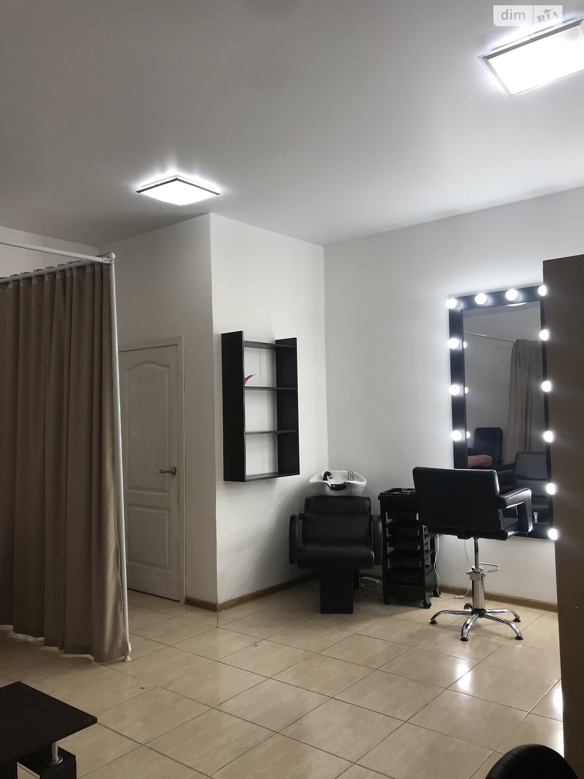 Комерційне приміщення в Лиманці, Райдужний масив, ціна продажу: 28 000 доларів за об’єкт фото 1 Комерційне приміщення в Лиманці, Райдужний масив, ціна продажу: 28 000 доларів за об’єкт фото 1