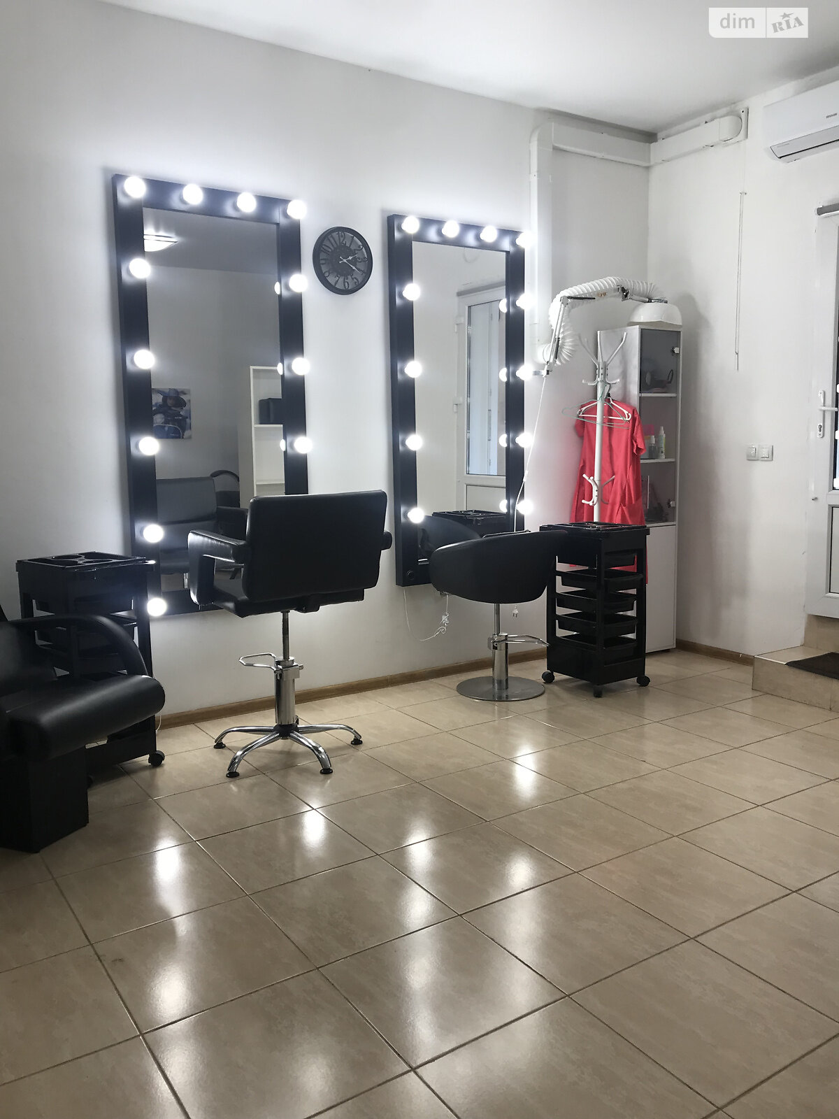 Комерційне приміщення в Лиманці, Райдужний масив, ціна продажу: 28 000 доларів за об’єкт фото 1 Комерційне приміщення в Лиманці, Райдужний масив, ціна продажу: 28 000 доларів за об’єкт фото 1